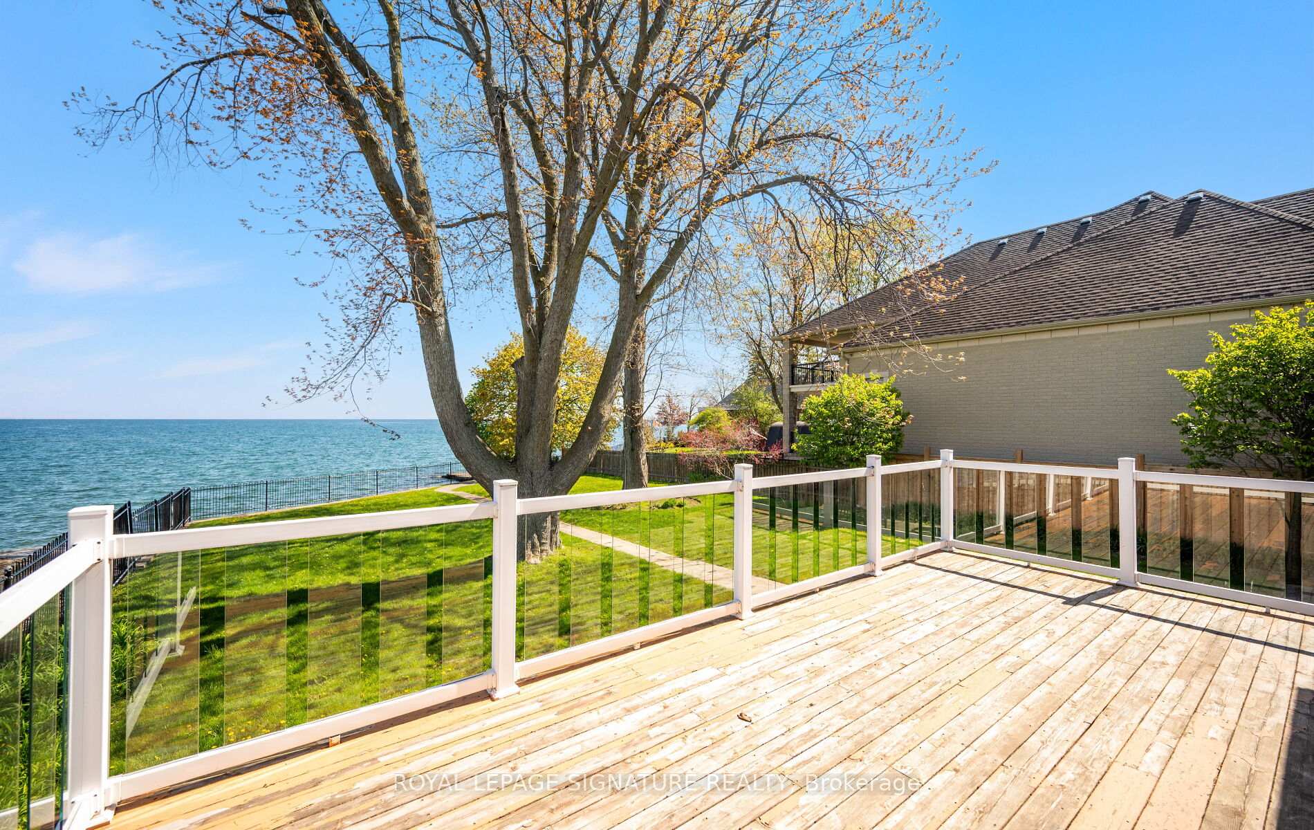 Photo 38 of 17 Wendakee Drive, Hamilton, Stoney Creek — HOMEH