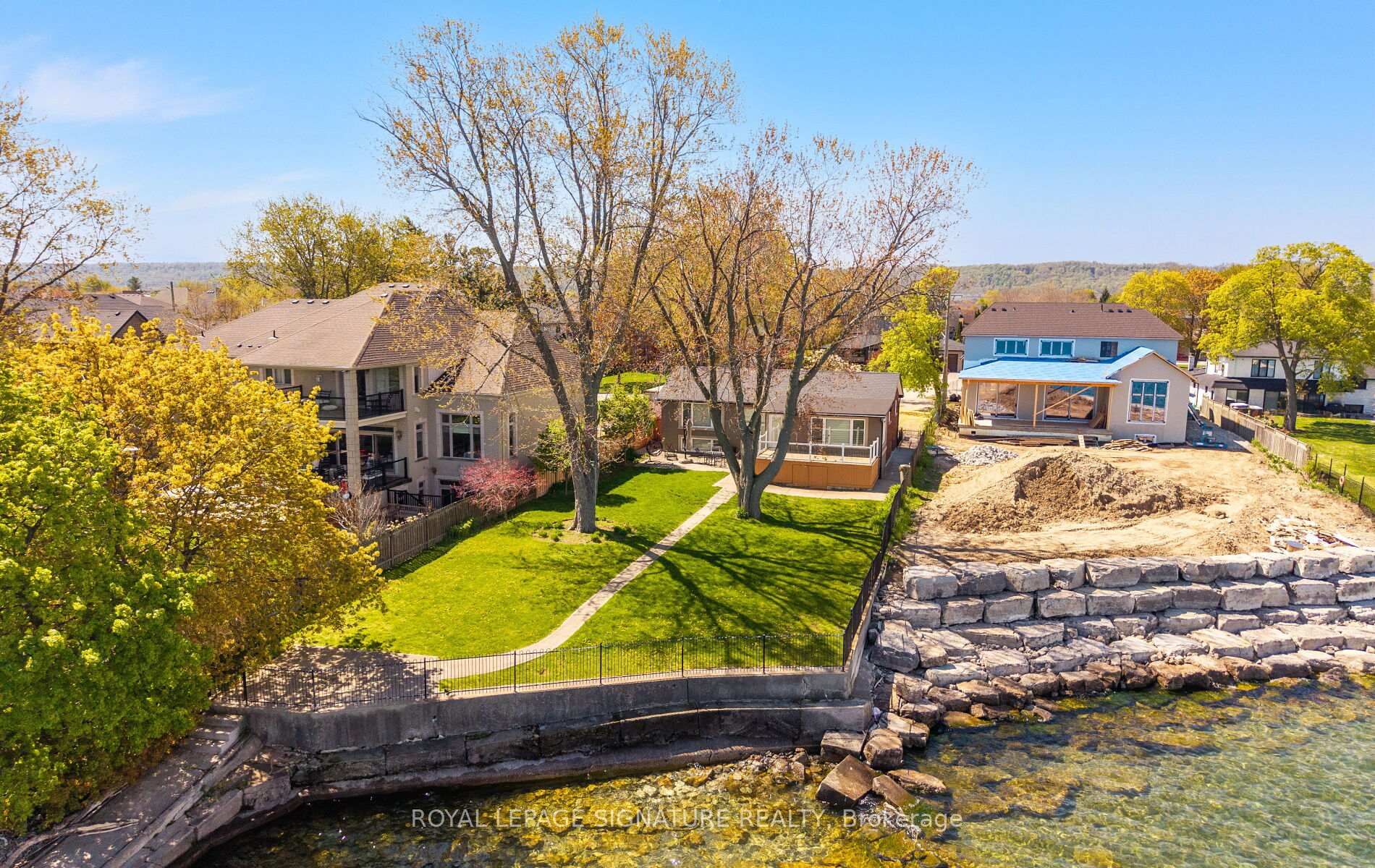 Photo 45 of 17 Wendakee Drive, Hamilton, Stoney Creek — HOMEH