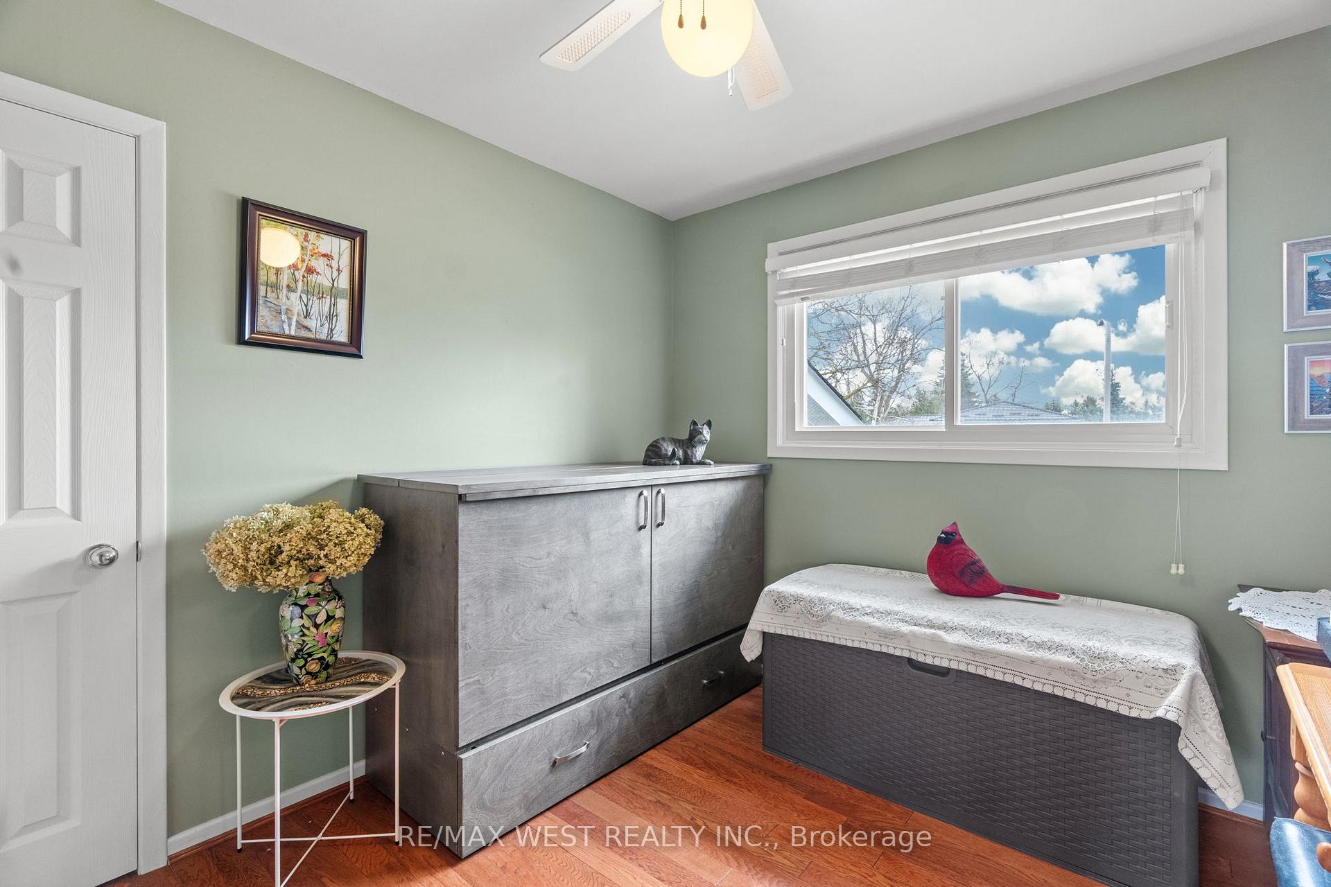 Photo 10 of 96 Langford Drive, Lucan Biddulph, Lucan — HOMEH