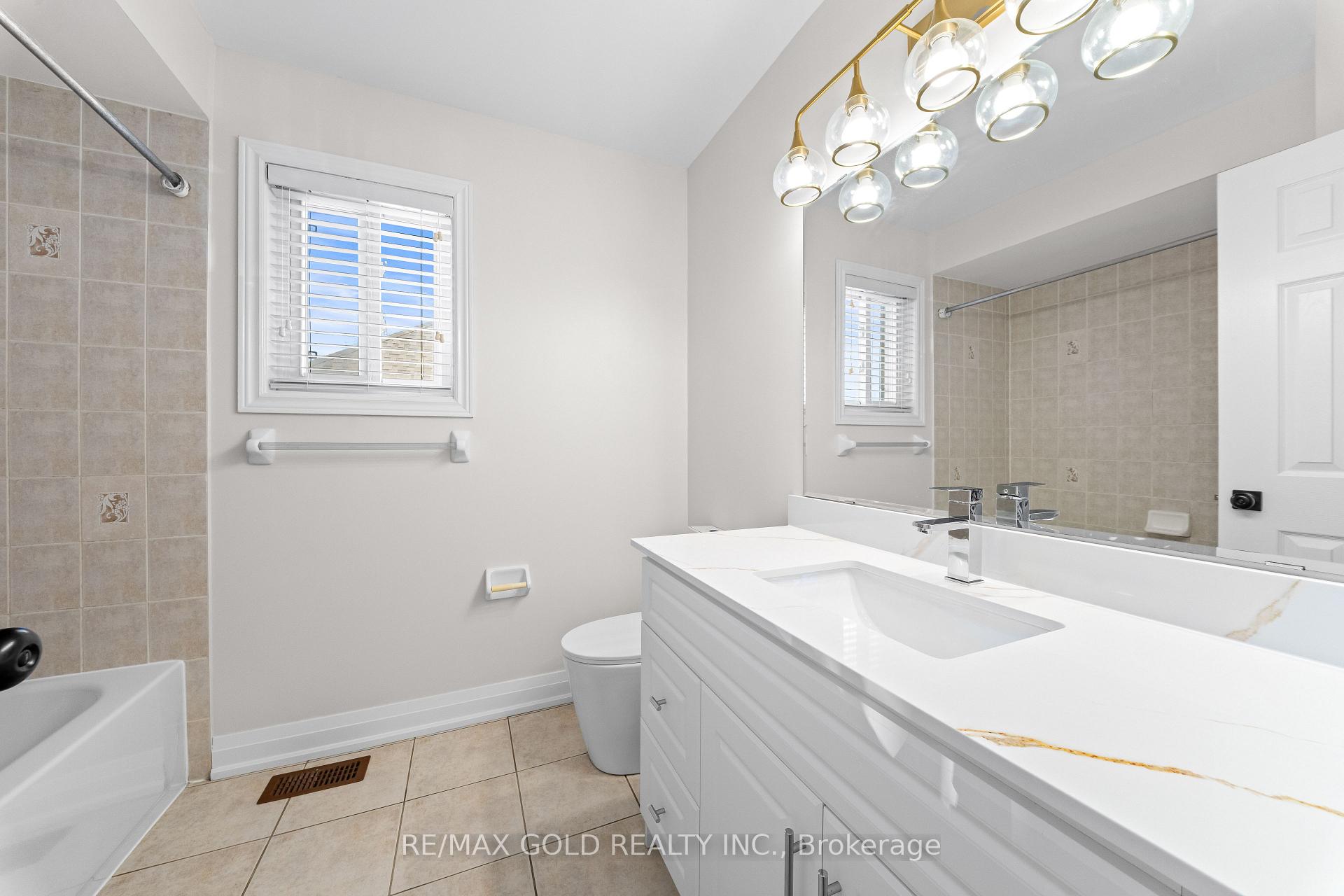 Photo 17 of 3 Tan Lane, Brampton, Bram East — HOMEH