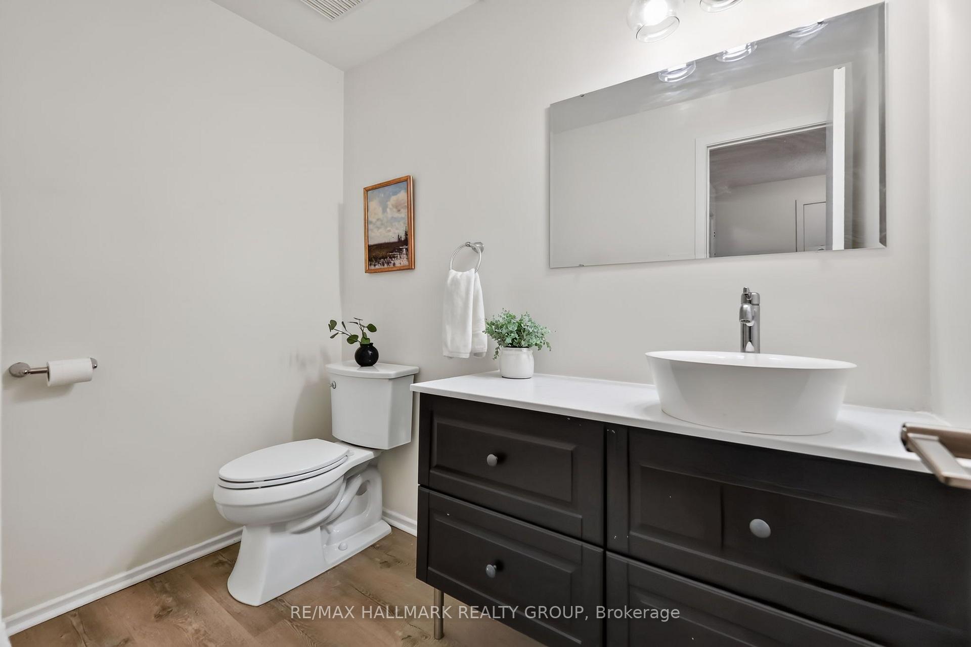 Photo 6 of 1086 Barwell Avenue, Ottawa, Fairfield Heights — HOMEH