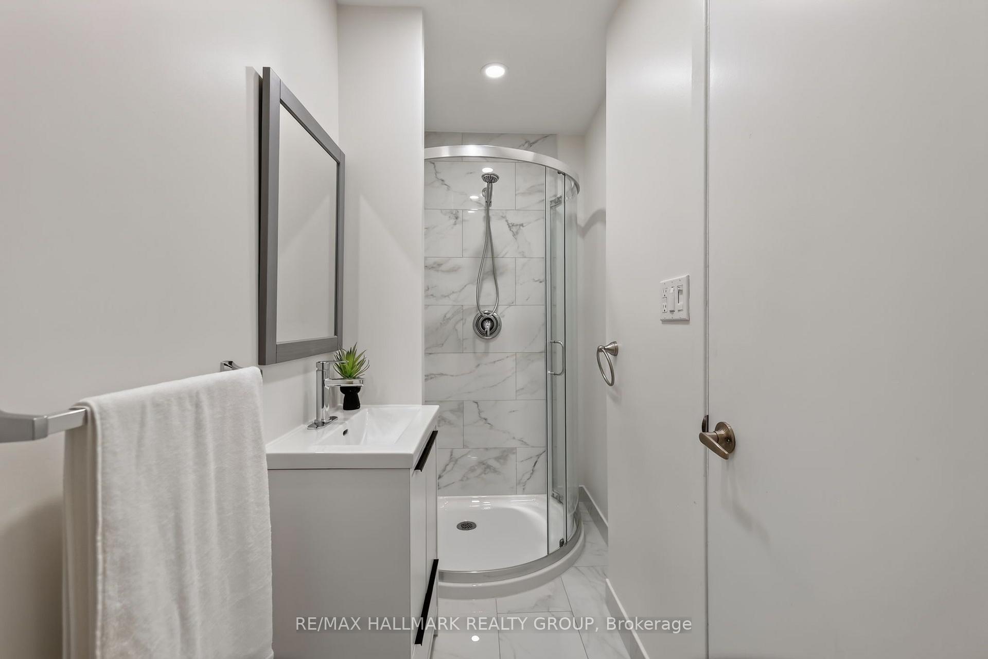 Photo 24 of 1086 Barwell Avenue, Ottawa, Fairfield Heights — HOMEH