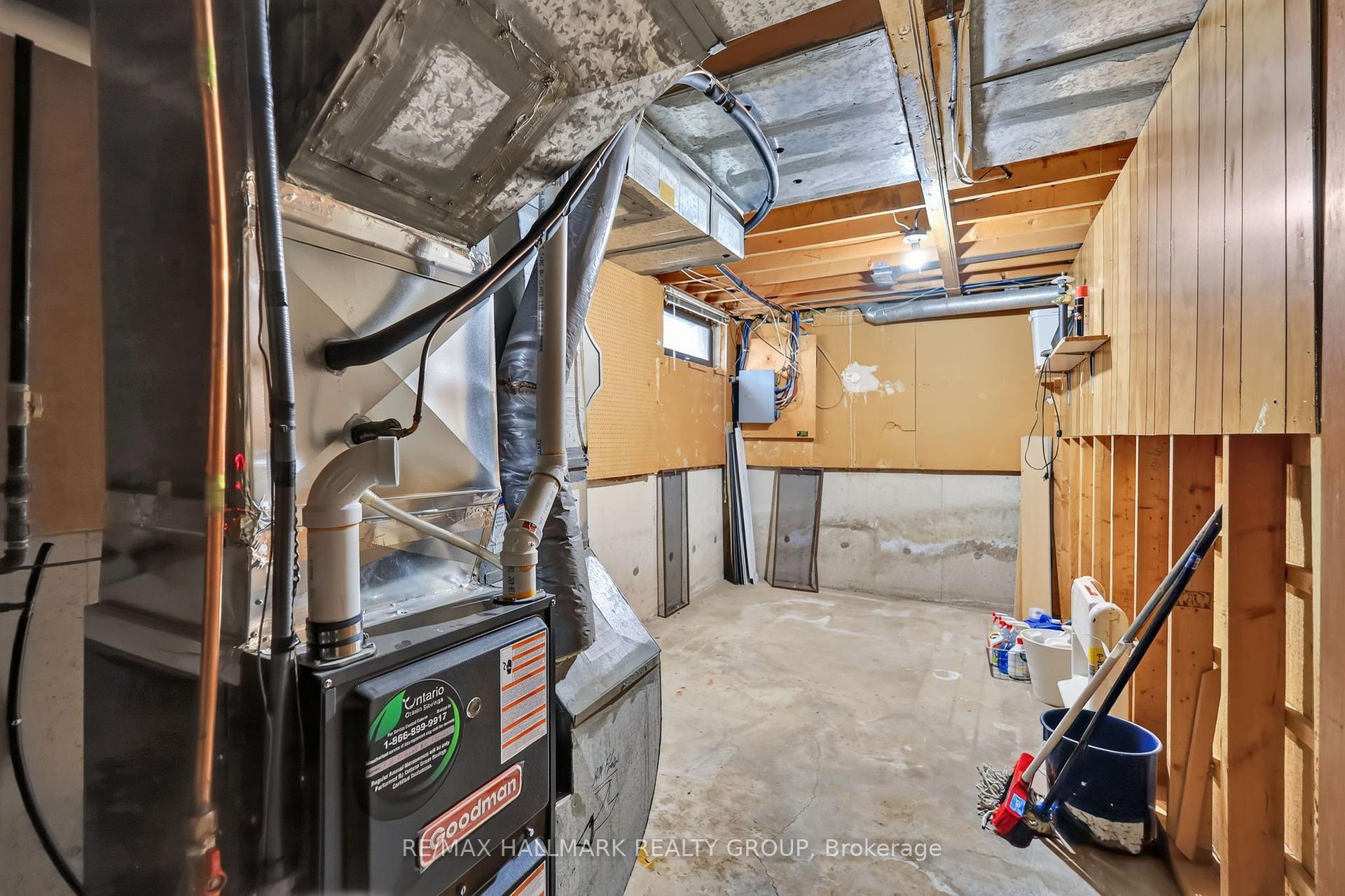 Photo 35 of 1086 Barwell Avenue, Ottawa, Fairfield Heights — HOMEH