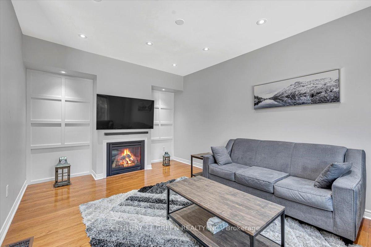 Photo 10 of 7 Accent Circle, Brampton, Northwest Sandalwood Parkway — HOMEH