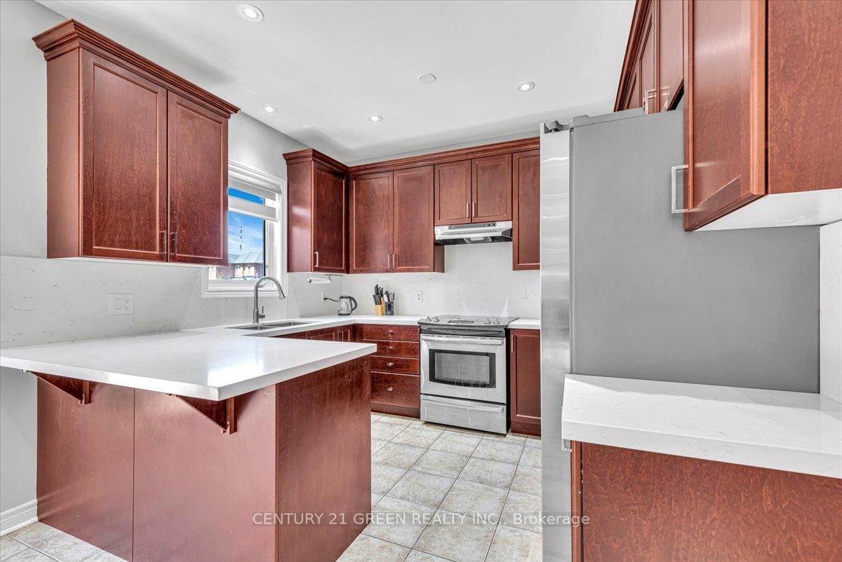 Photo 13 of 7 Accent Circle, Brampton, Northwest Sandalwood Parkway — HOMEH