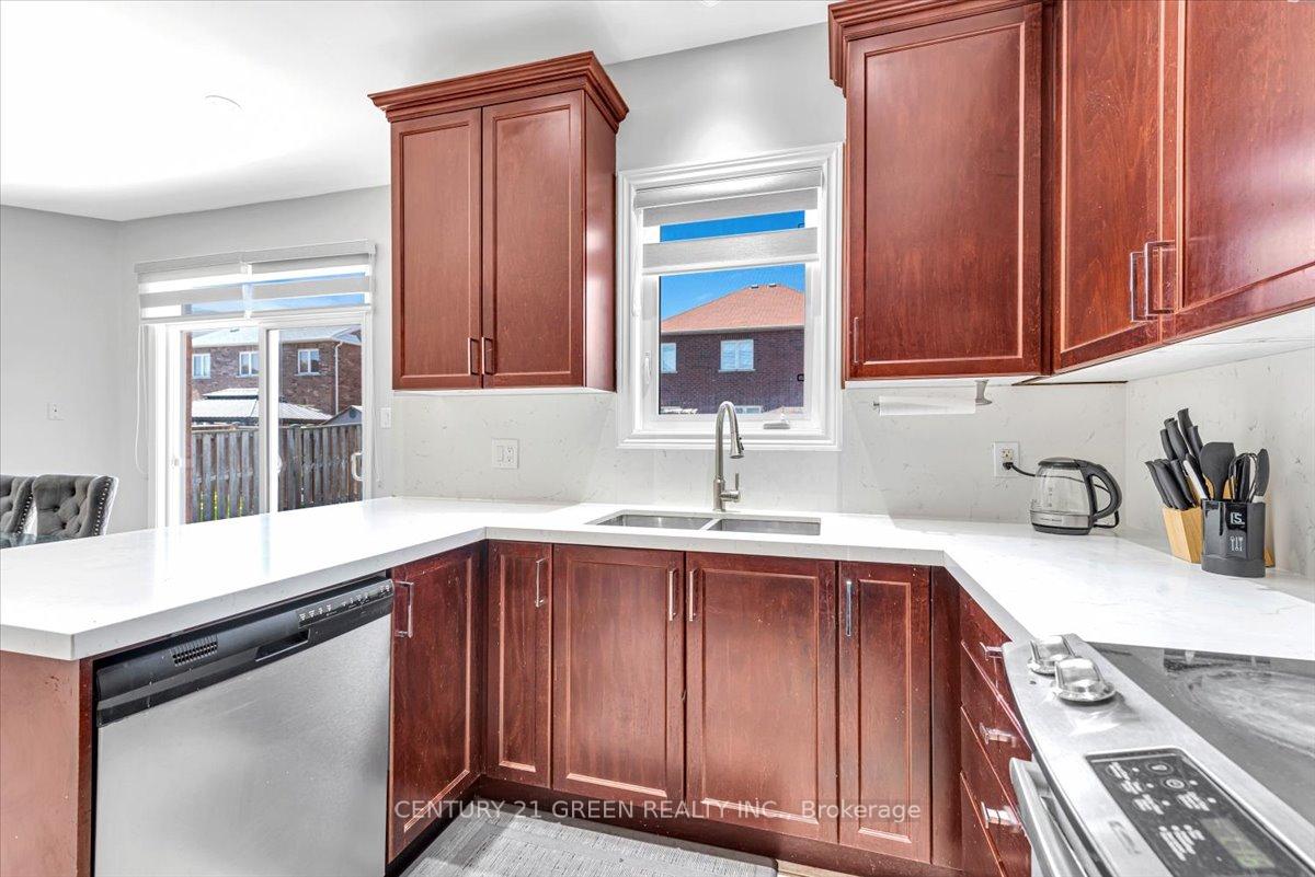 Photo 15 of 7 Accent Circle, Brampton, Northwest Sandalwood Parkway — HOMEH