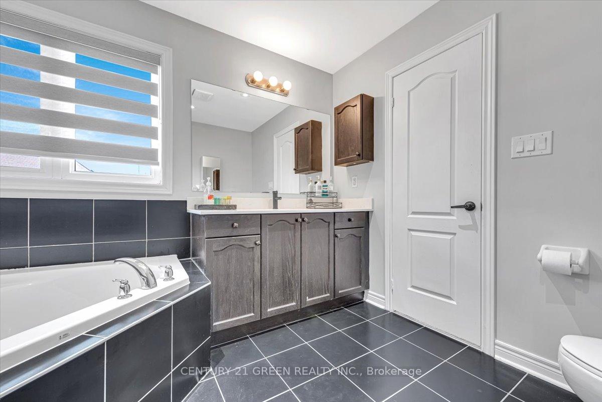 Photo 28 of 7 Accent Circle, Brampton, Northwest Sandalwood Parkway — HOMEH
