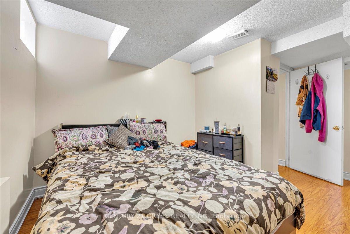 Photo 35 of 7 Accent Circle, Brampton, Northwest Sandalwood Parkway — HOMEH