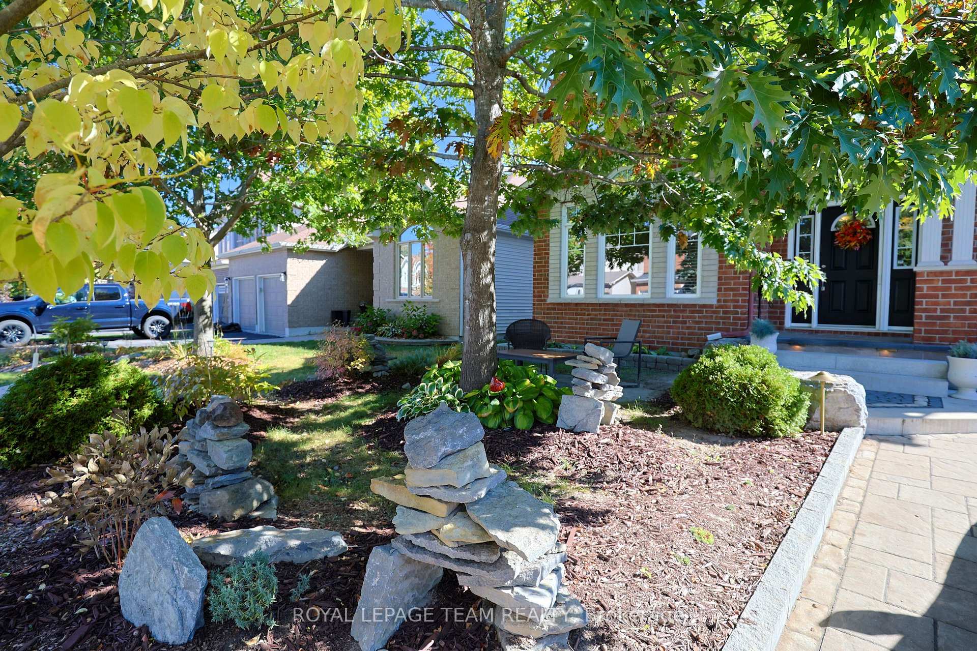 Photo 9 of 127 Coyote Crescent, Ottawa, Stittsville (South) — HOMEH