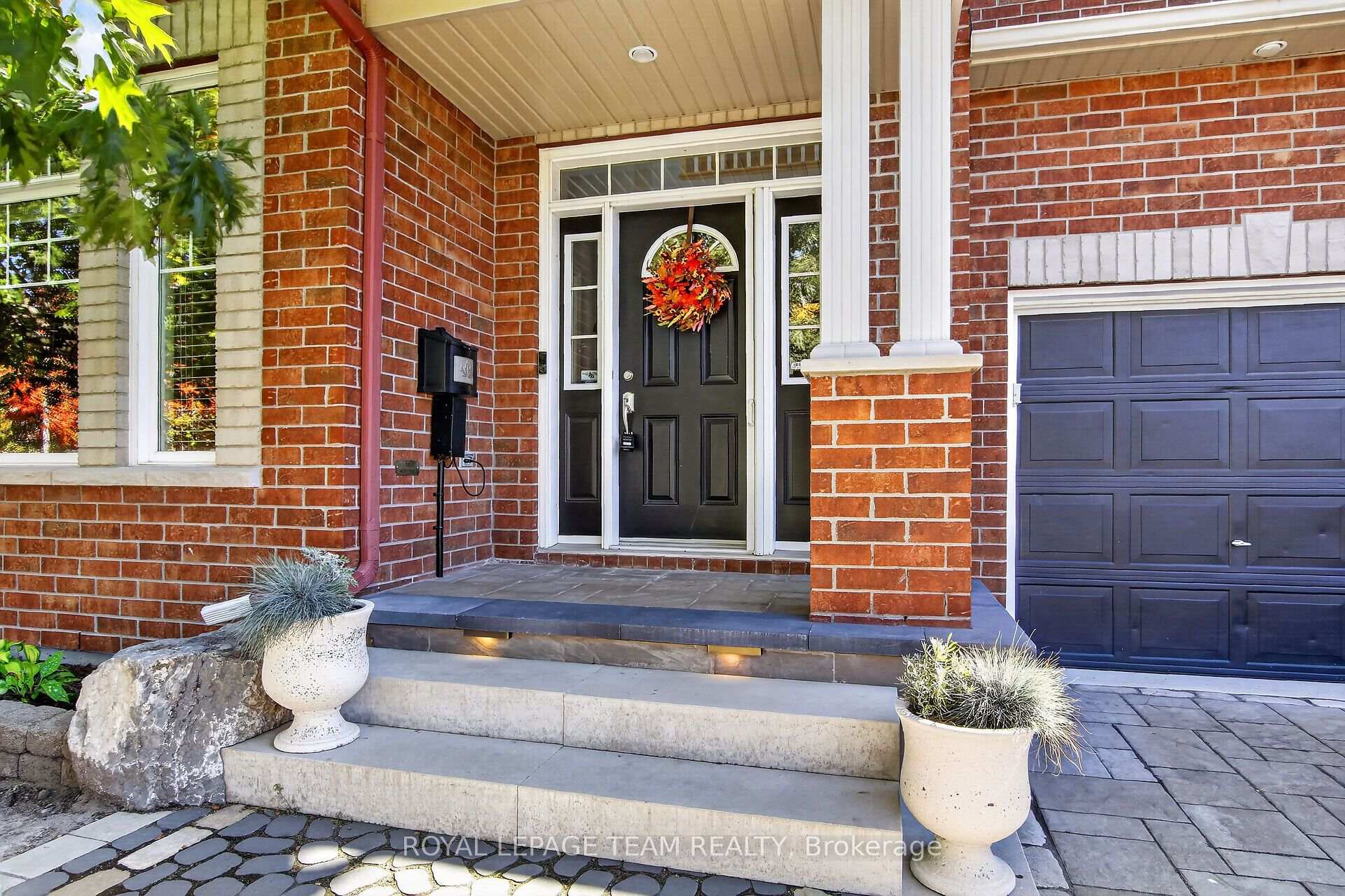 Photo 11 of 127 Coyote Crescent, Ottawa, Stittsville (South) — HOMEH