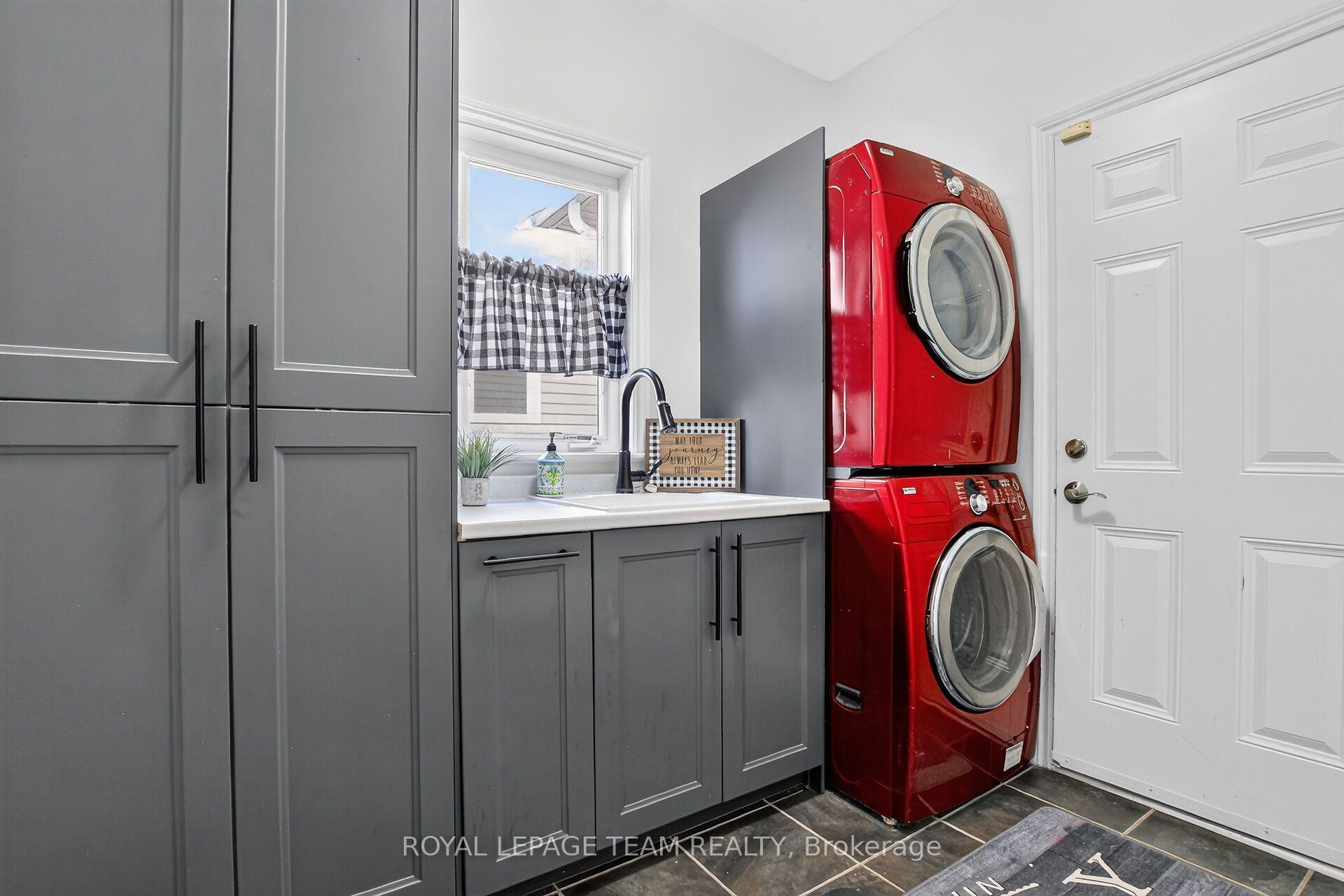 Photo 30 of 127 Coyote Crescent, Ottawa, Stittsville (South) — HOMEH