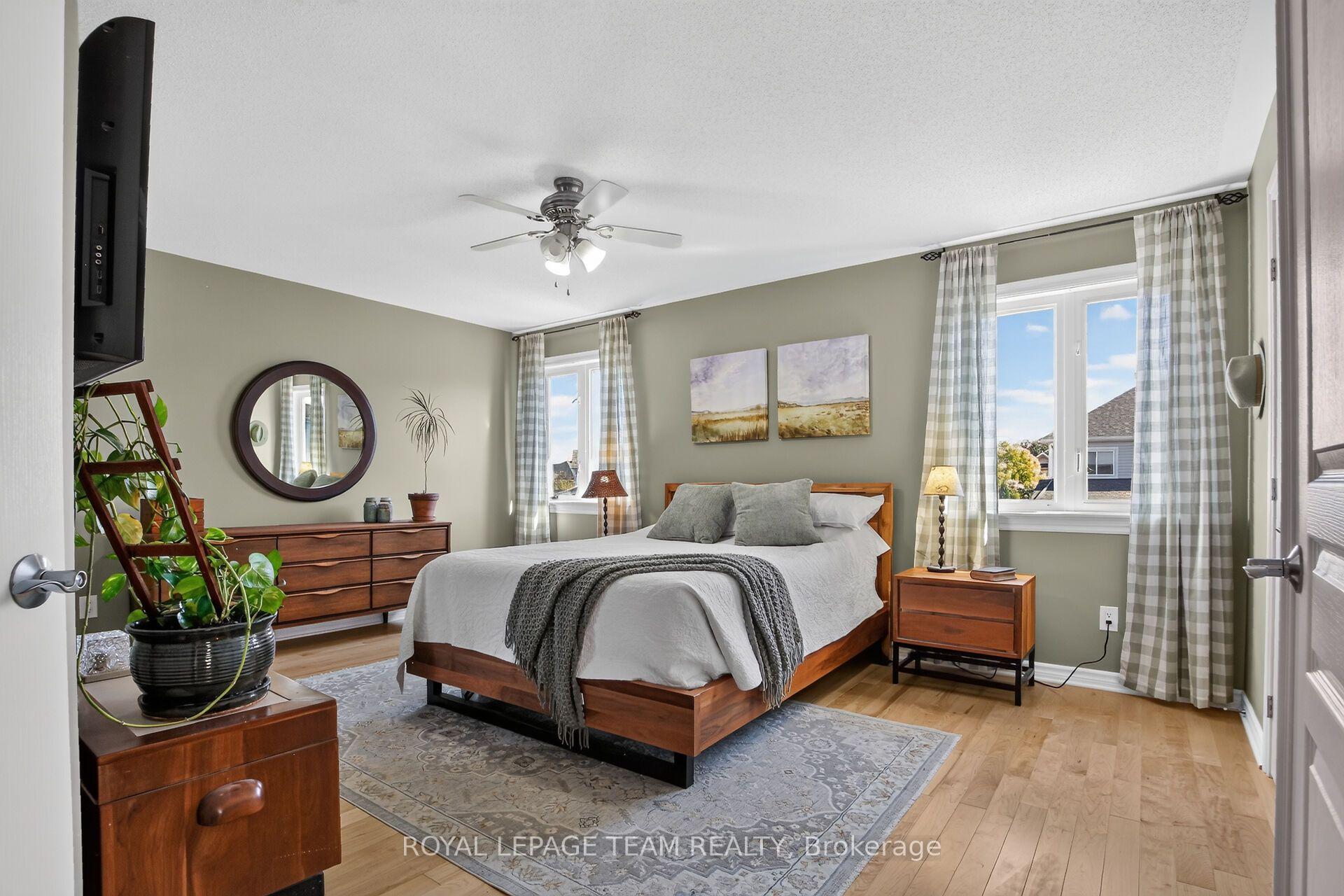 Photo 33 of 127 Coyote Crescent, Ottawa, Stittsville (South) — HOMEH