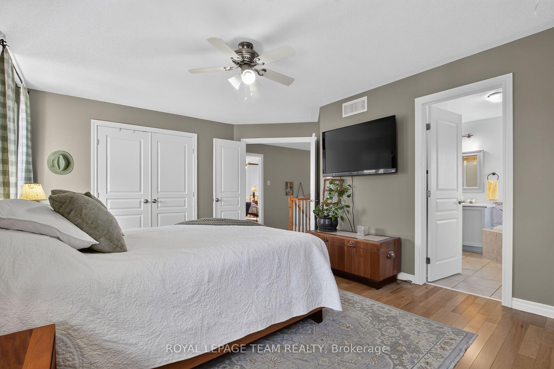 Photo 34 of 127 Coyote Crescent, Ottawa, Stittsville (South) — HOMEH