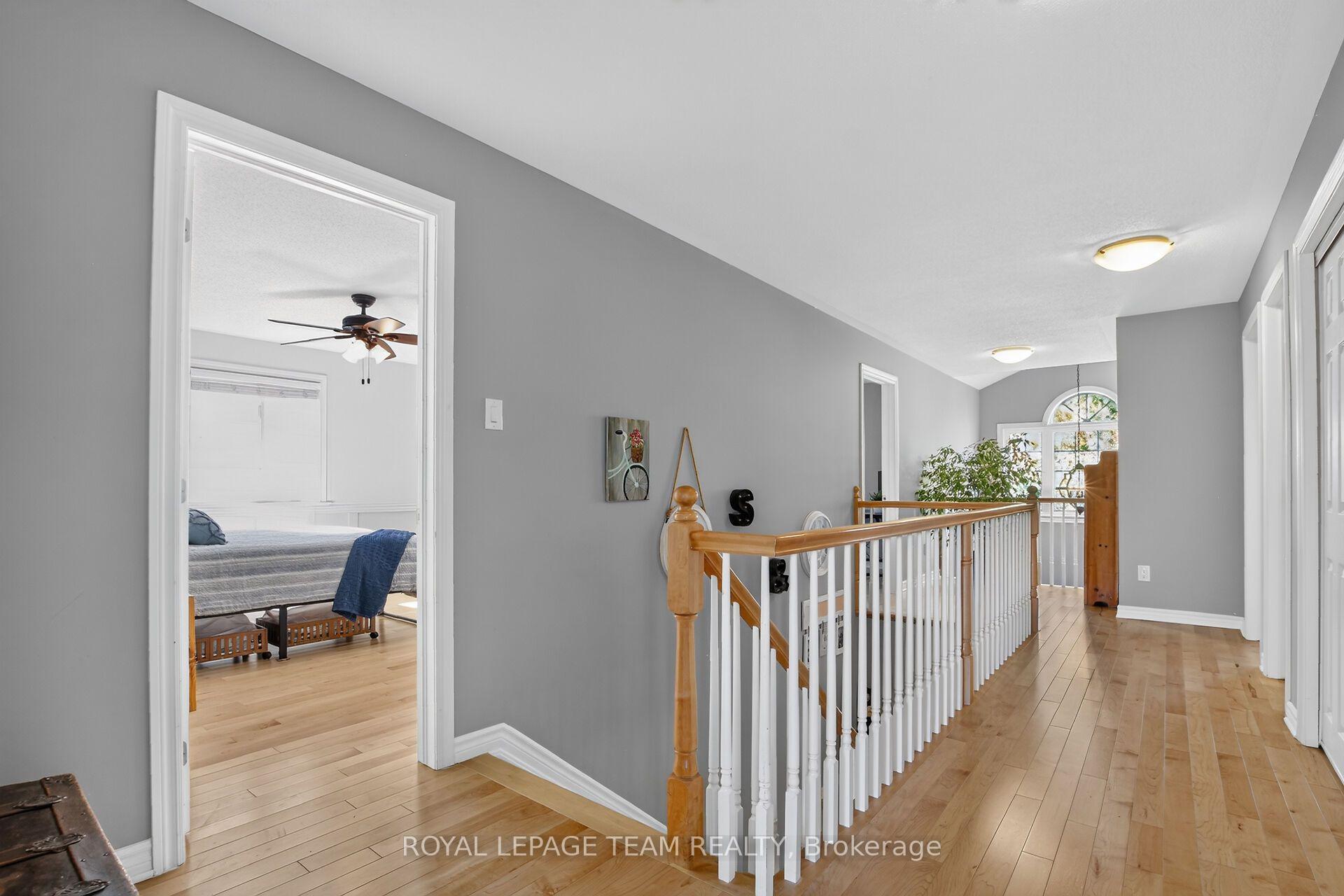 Photo 37 of 127 Coyote Crescent, Ottawa, Stittsville (South) — HOMEH