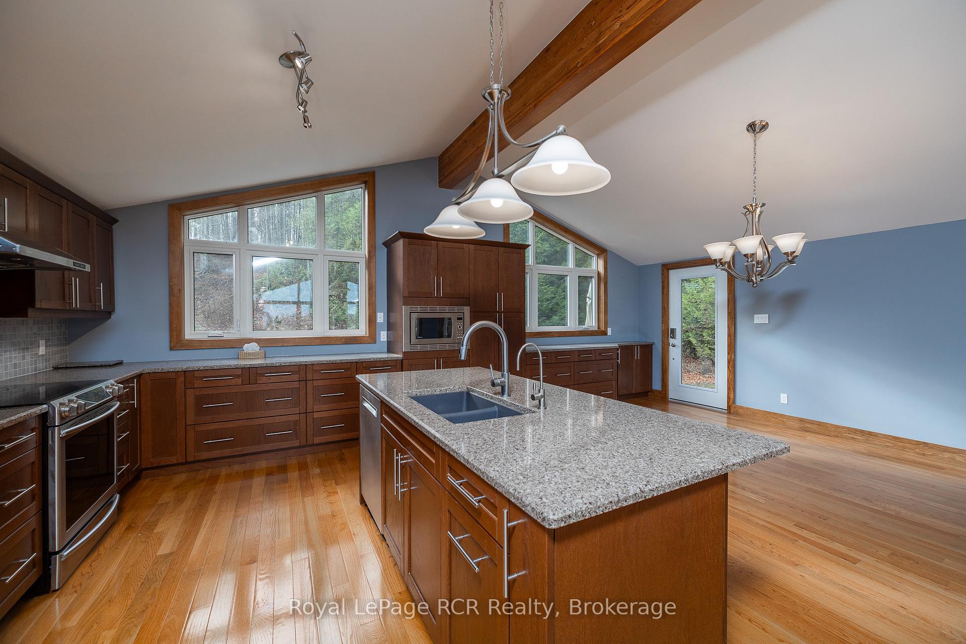 Photo 12 of 123 Lakeview Road, Grey Highlands — HOMEH