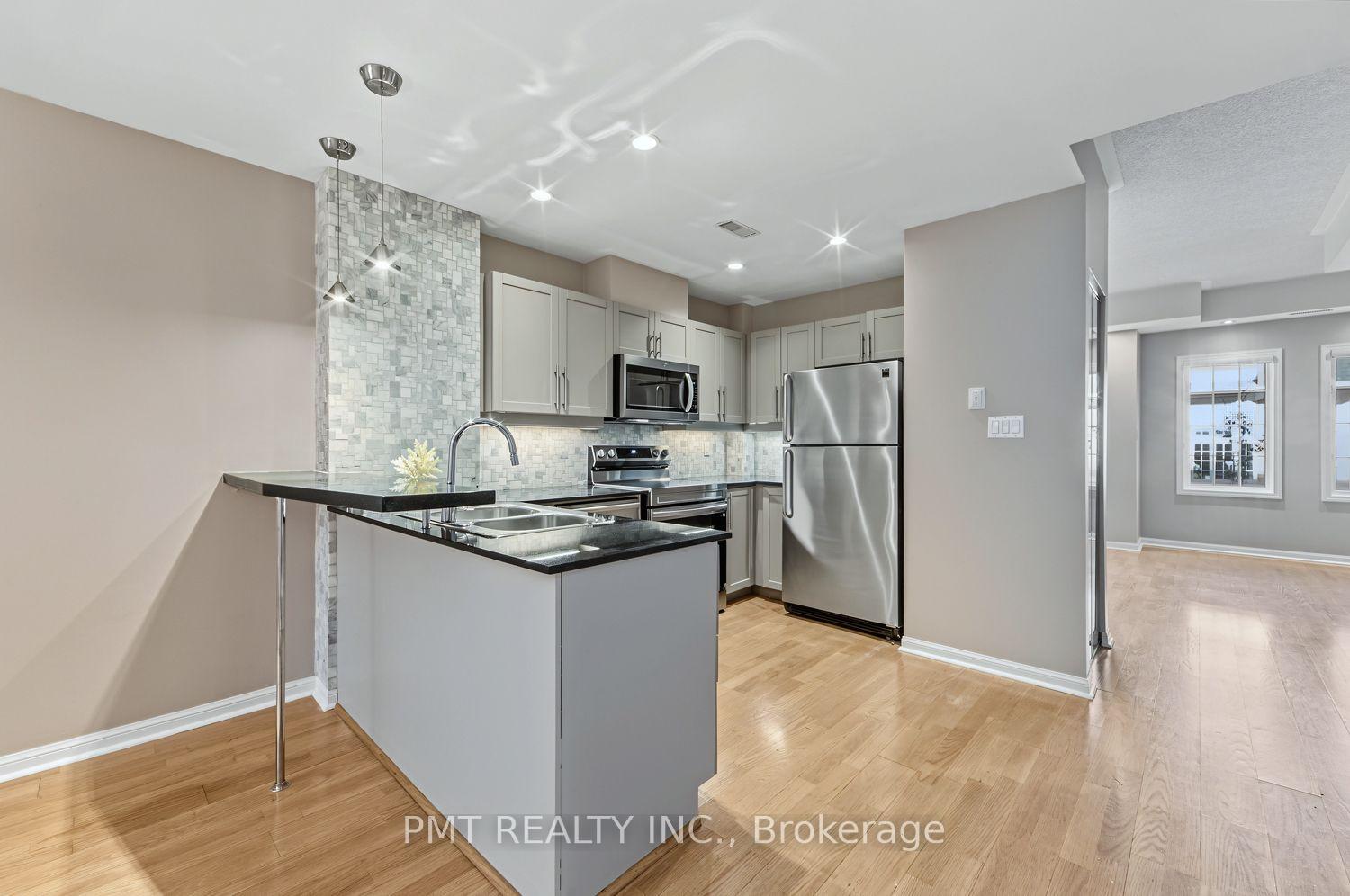 Photo 2 of Unit 23, 11 Niagara Street, Toronto, Waterfront Communities — HOMEH