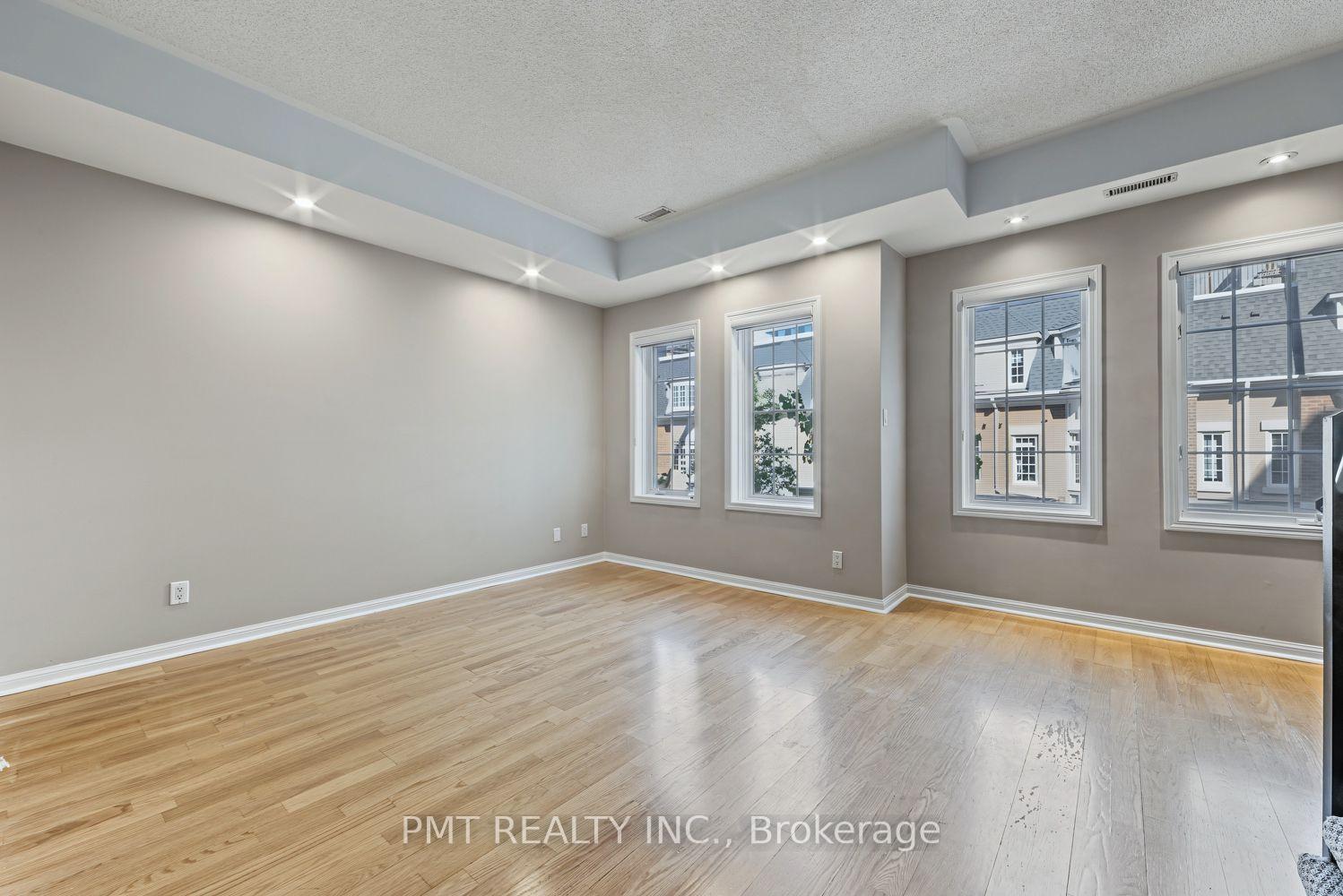 Photo 12 of Unit 23, 11 Niagara Street, Toronto, Waterfront Communities — HOMEH