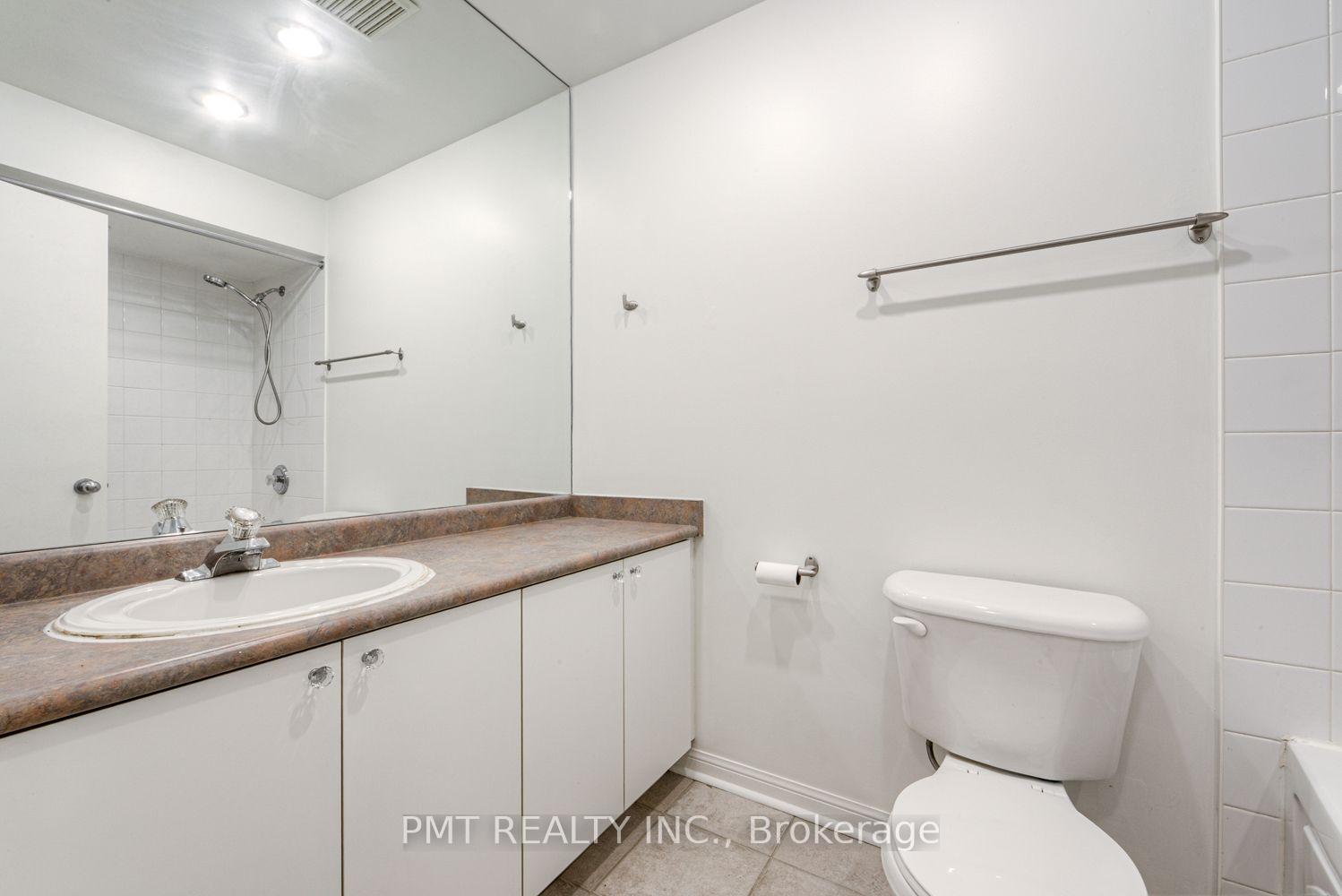 Photo 26 of Unit 23, 11 Niagara Street, Toronto, Waterfront Communities — HOMEH