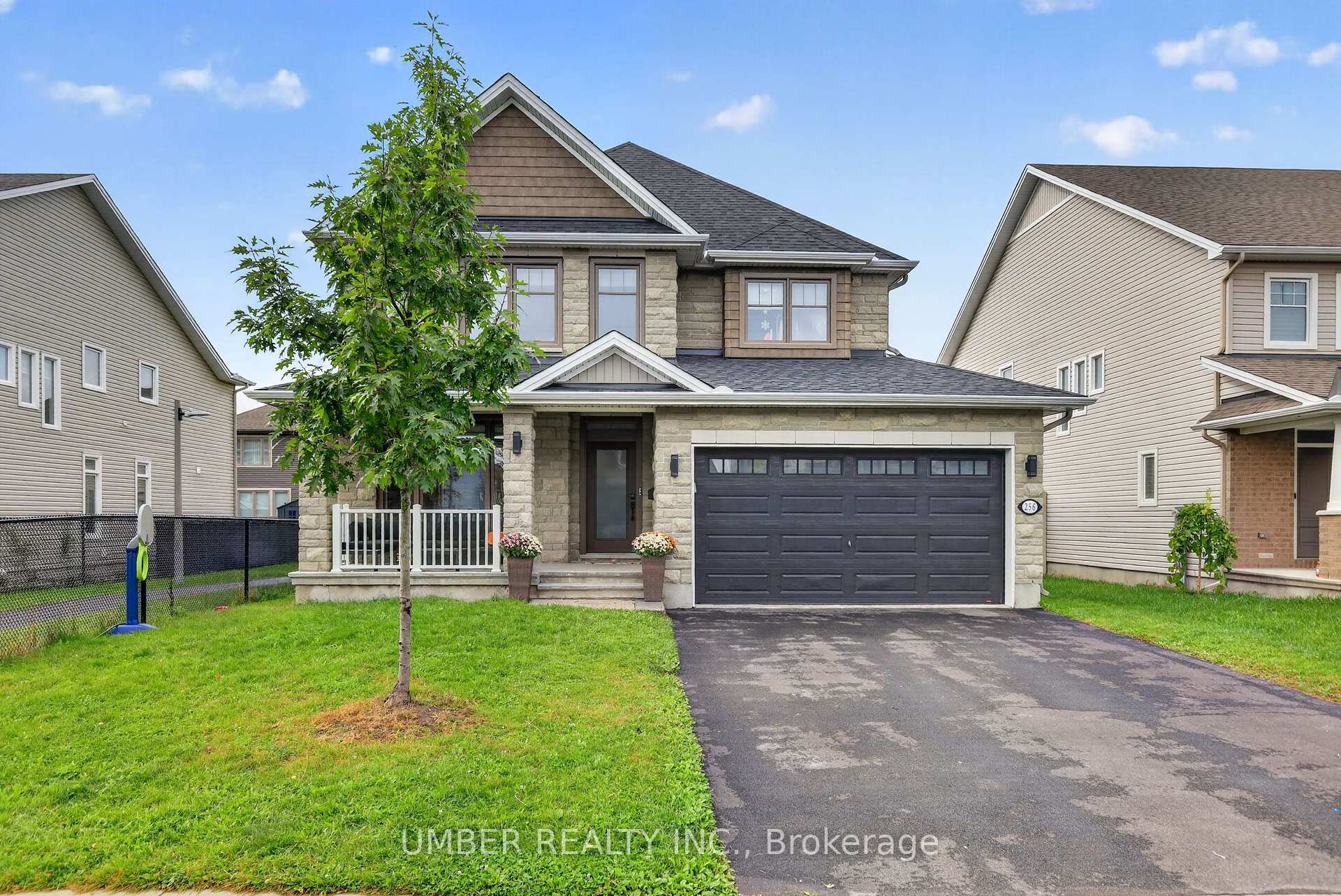 Photo of 256 Trollius Way