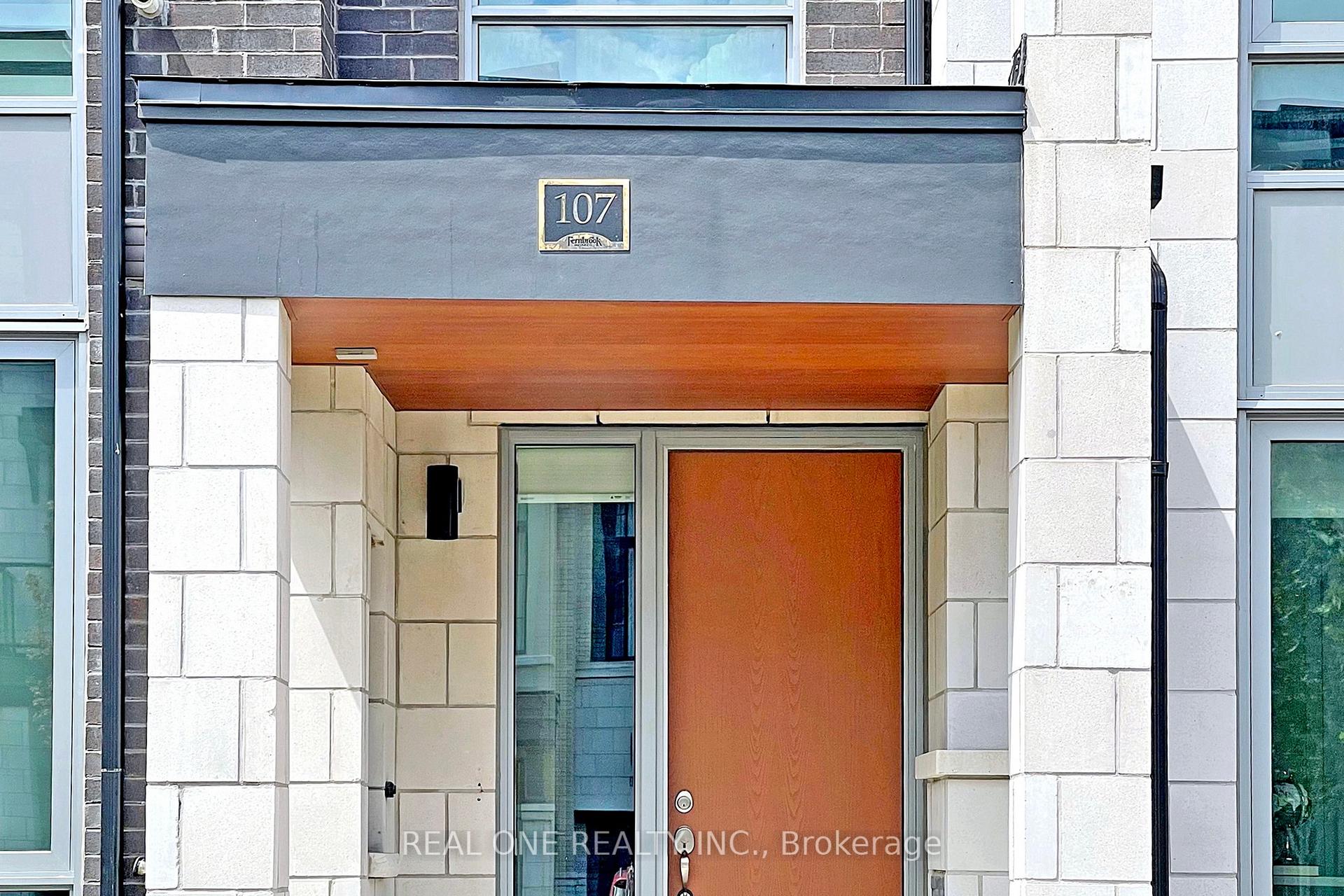 Photo 3 of 107 Carrville Woods Circle, Vaughan, Patterson — HOMEH