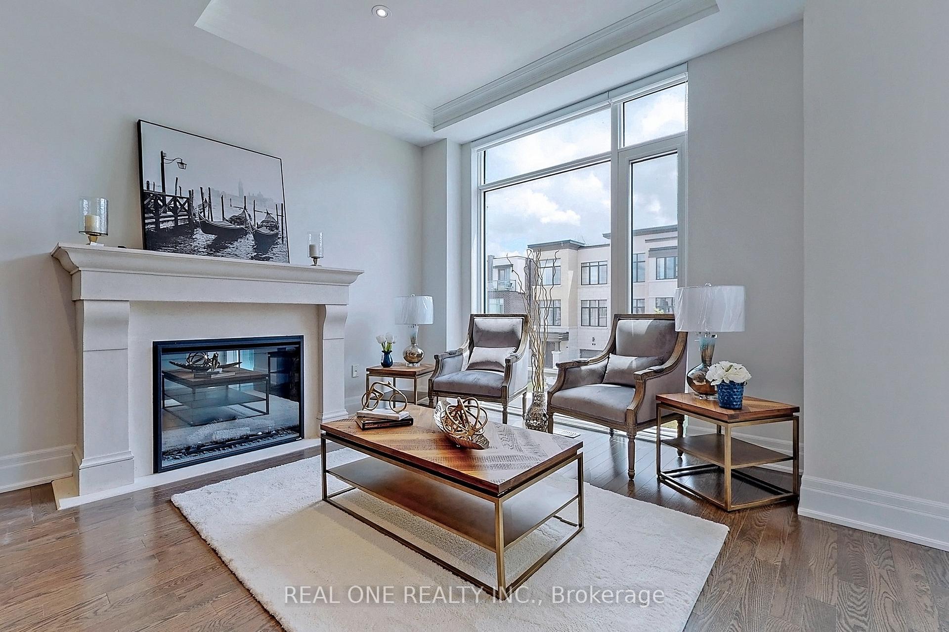 Photo 8 of 107 Carrville Woods Circle, Vaughan, Patterson — HOMEH