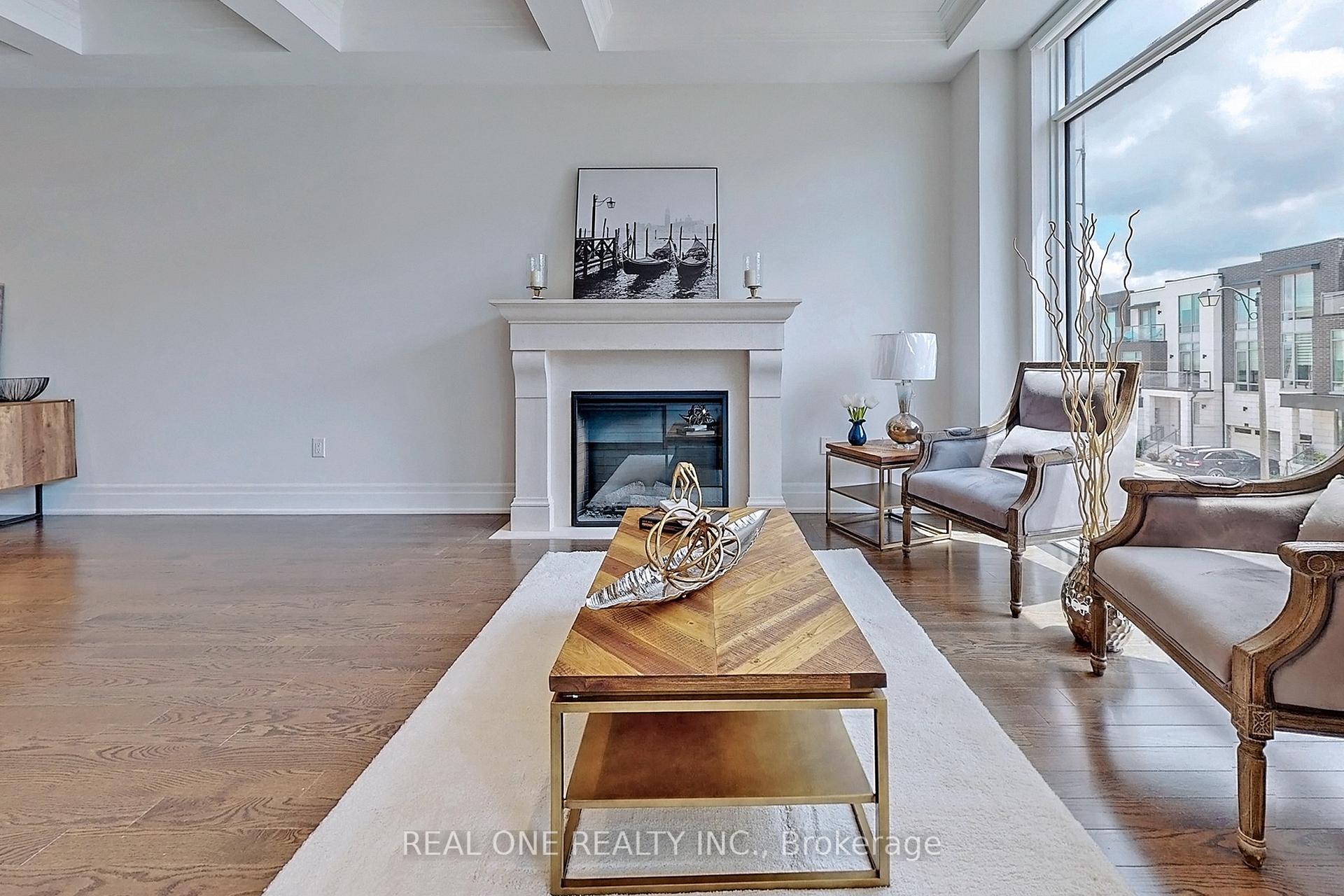 Photo 11 of 107 Carrville Woods Circle, Vaughan, Patterson — HOMEH
