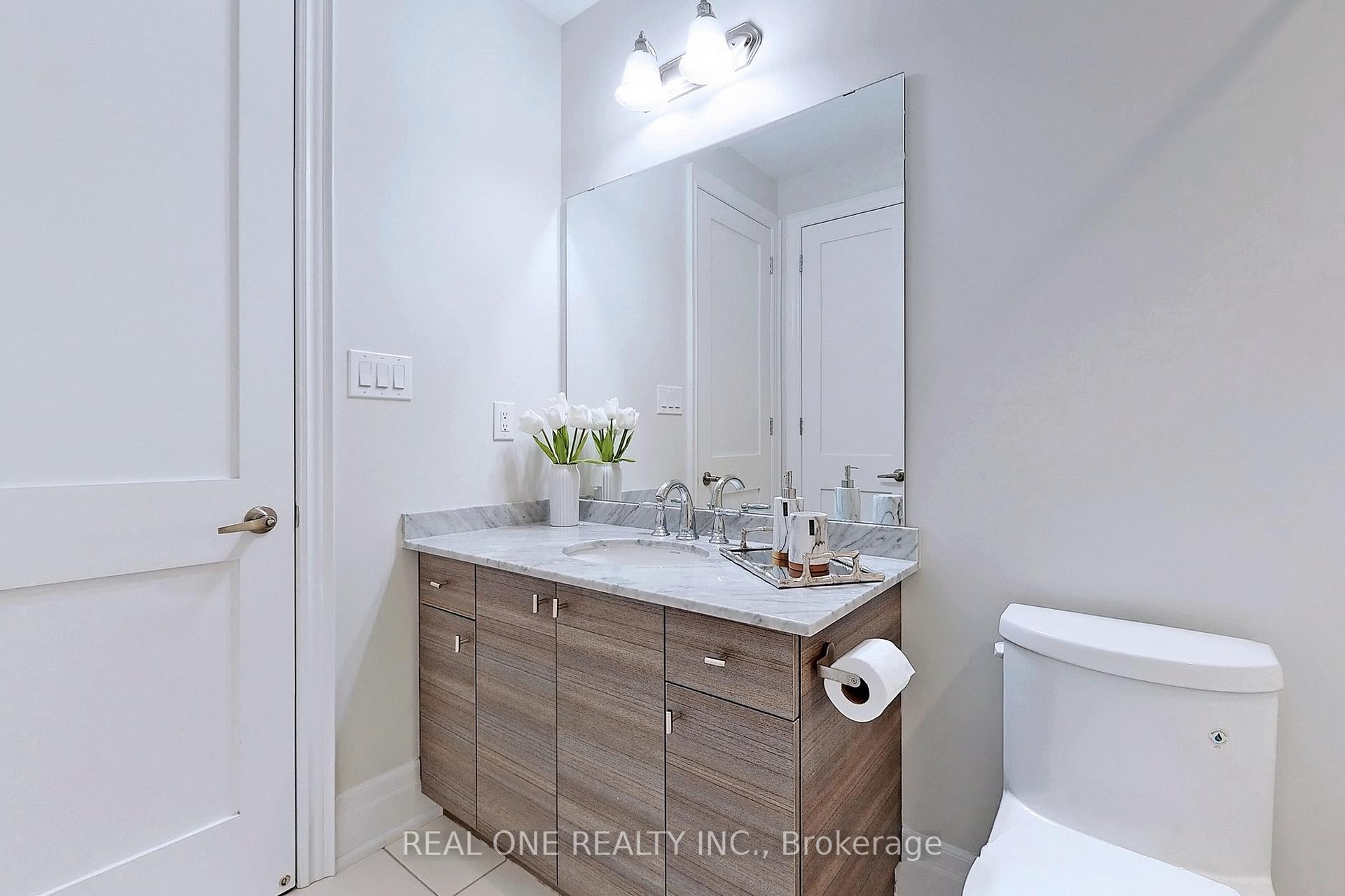 Photo 26 of 107 Carrville Woods Circle, Vaughan, Patterson — HOMEH