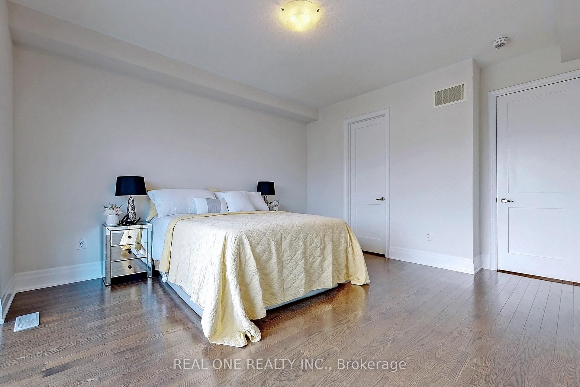 Photo 29 of 107 Carrville Woods Circle, Vaughan, Patterson — HOMEH