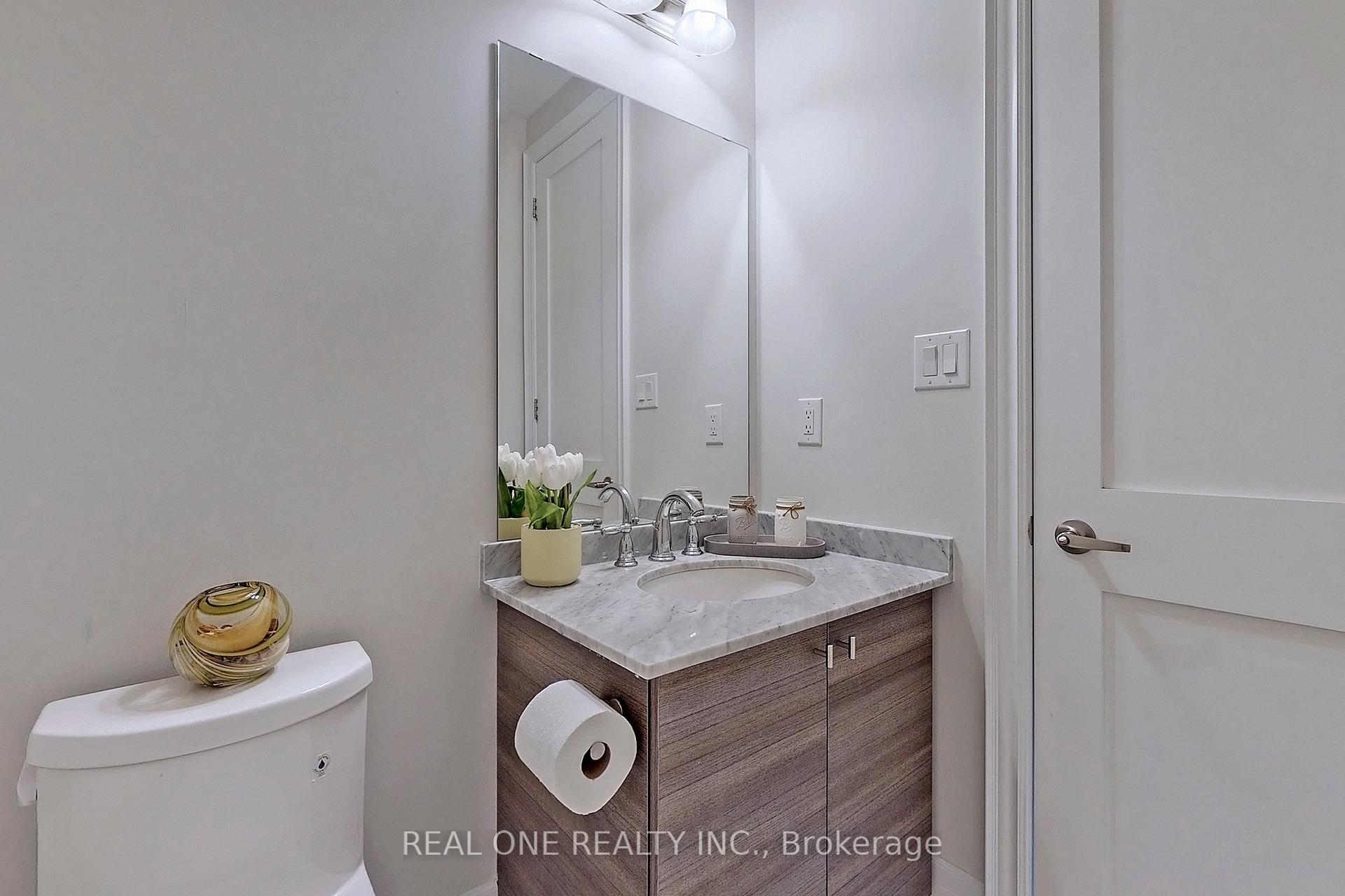 Photo 34 of 107 Carrville Woods Circle, Vaughan, Patterson — HOMEH