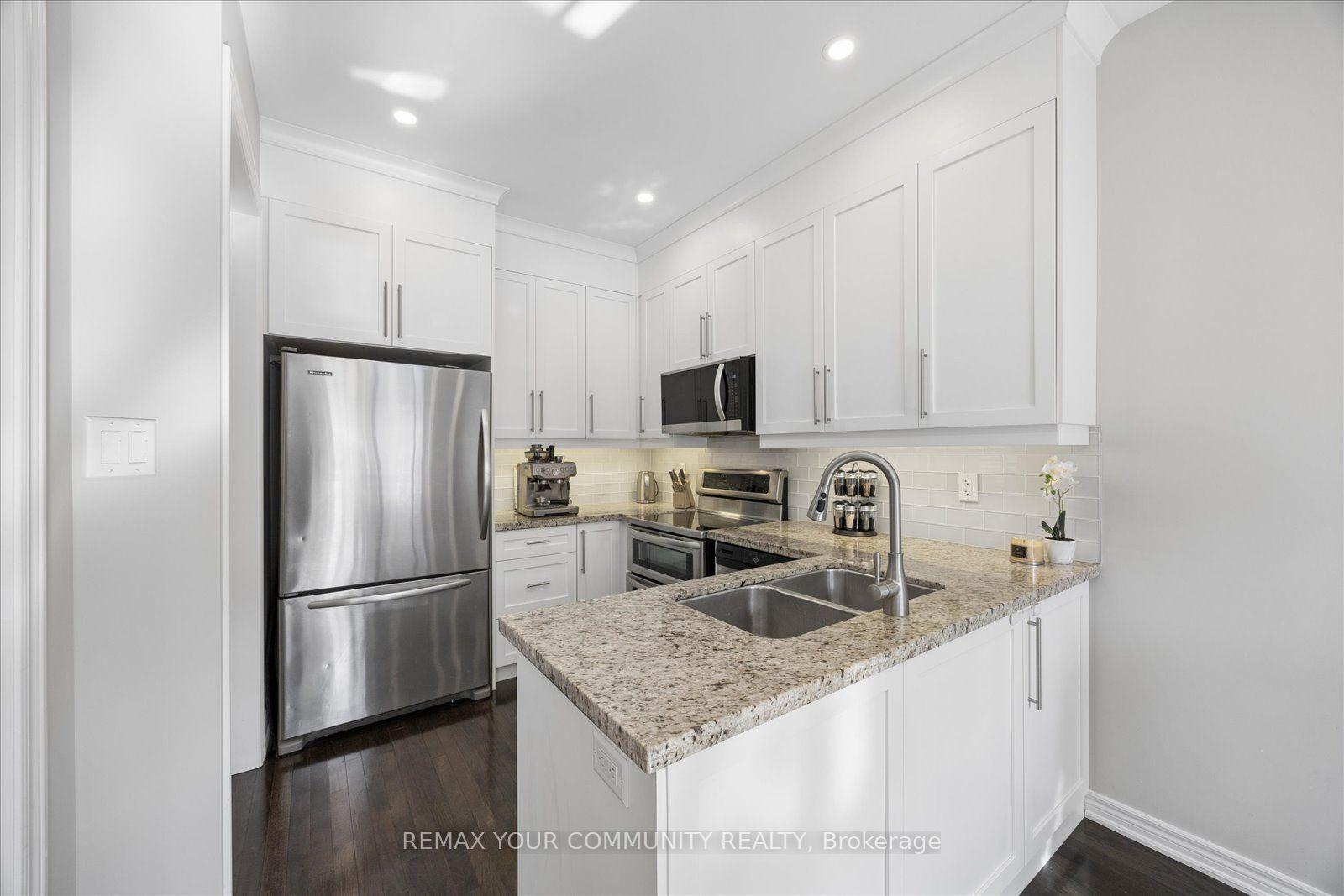 Photo 11 of 41 Lauderdale Drive, Vaughan, Patterson — HOMEH