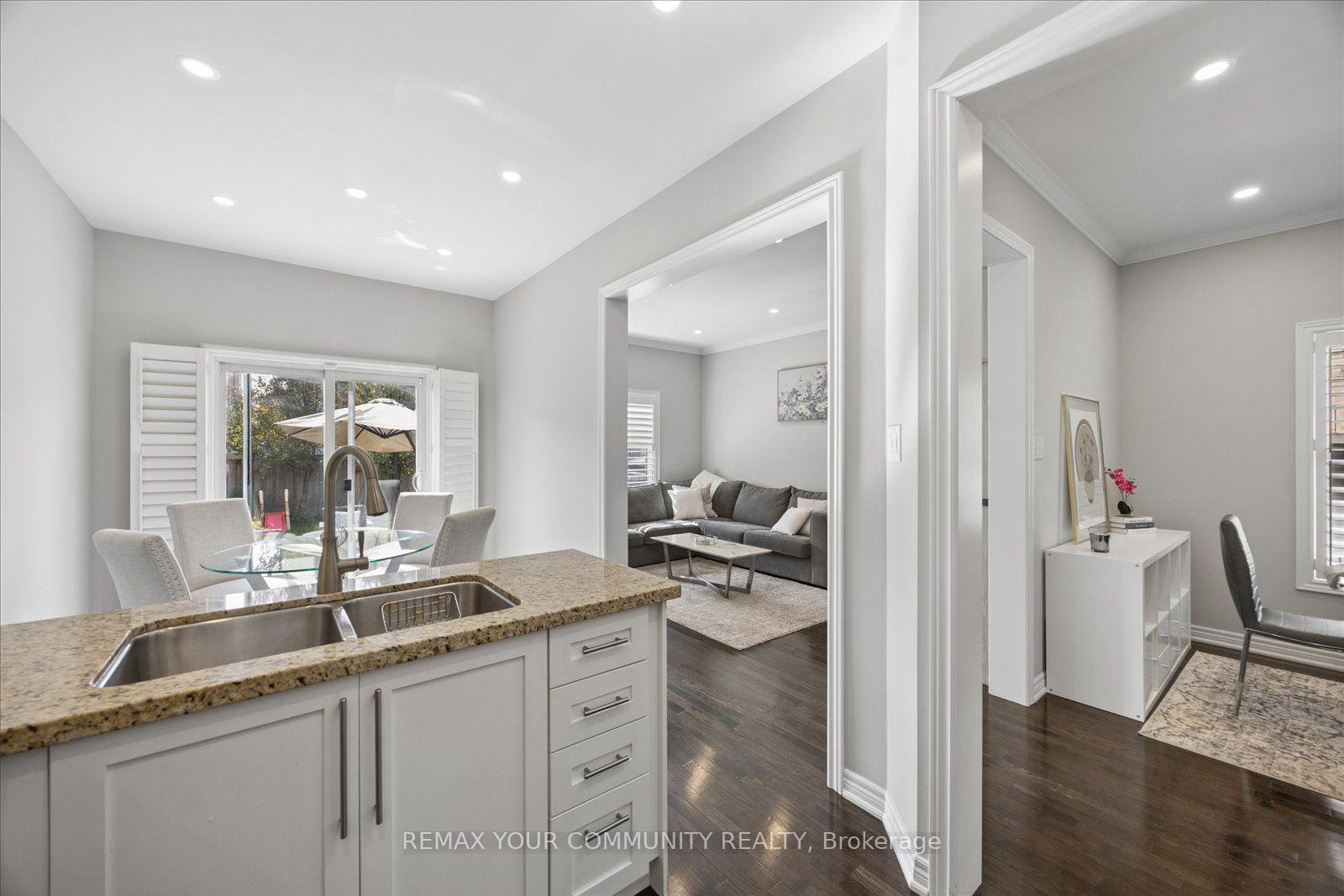 Photo 14 of 41 Lauderdale Drive, Vaughan, Patterson — HOMEH