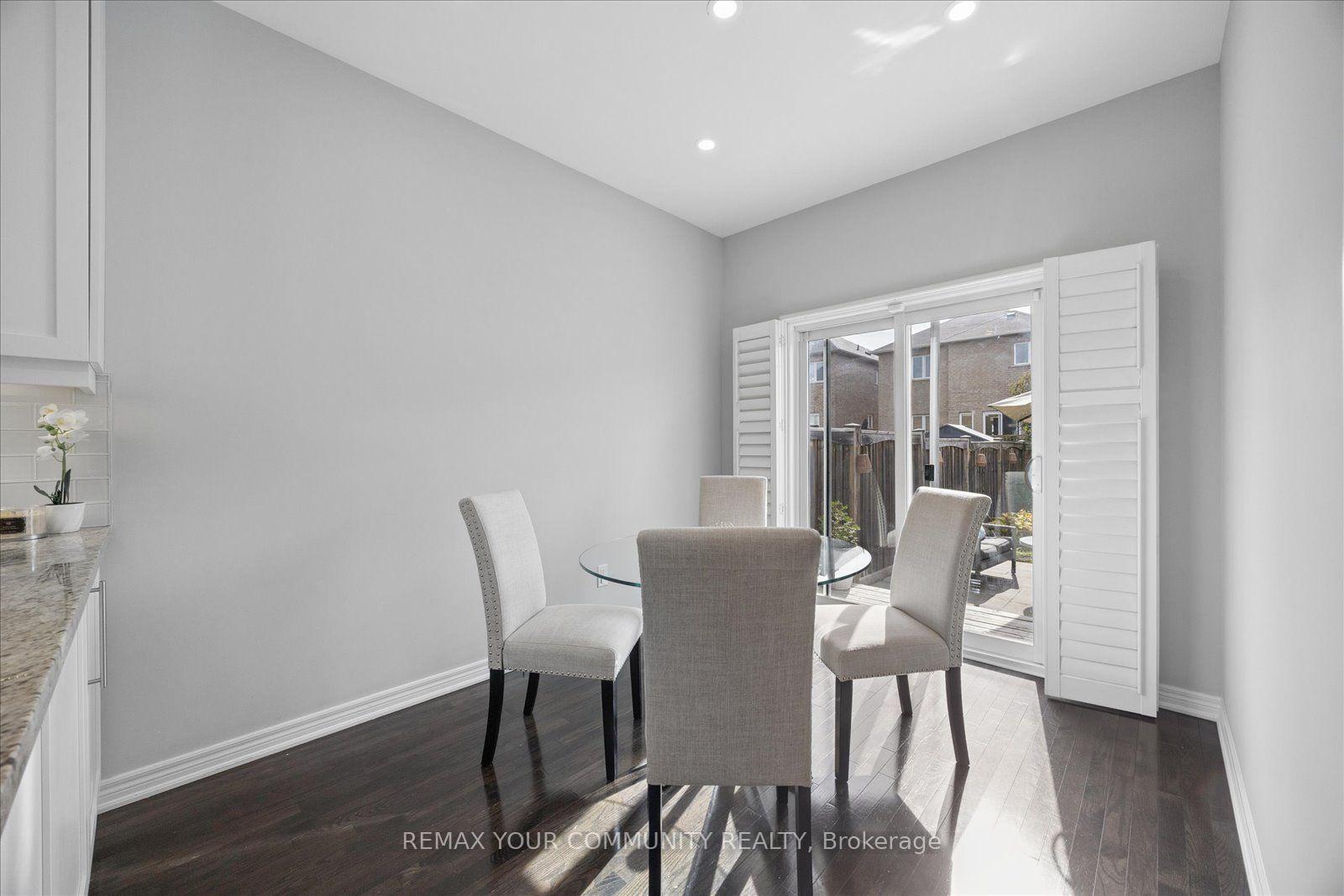 Photo 15 of 41 Lauderdale Drive, Vaughan, Patterson — HOMEH