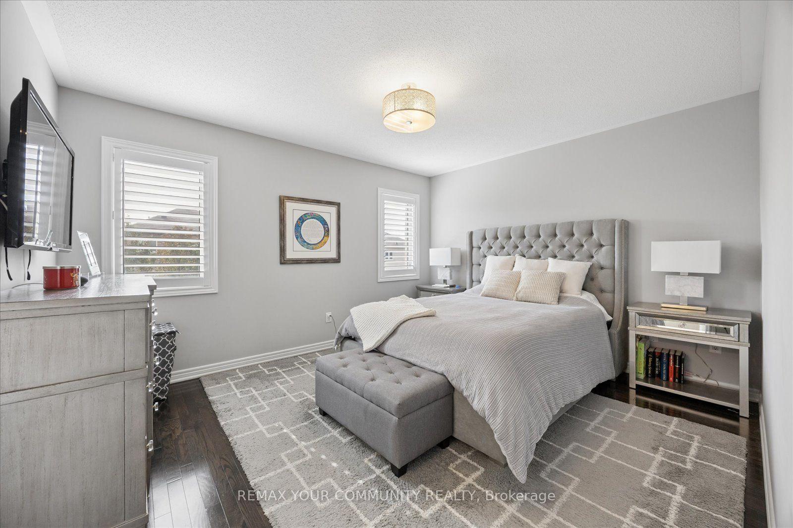 Photo 17 of 41 Lauderdale Drive, Vaughan, Patterson — HOMEH