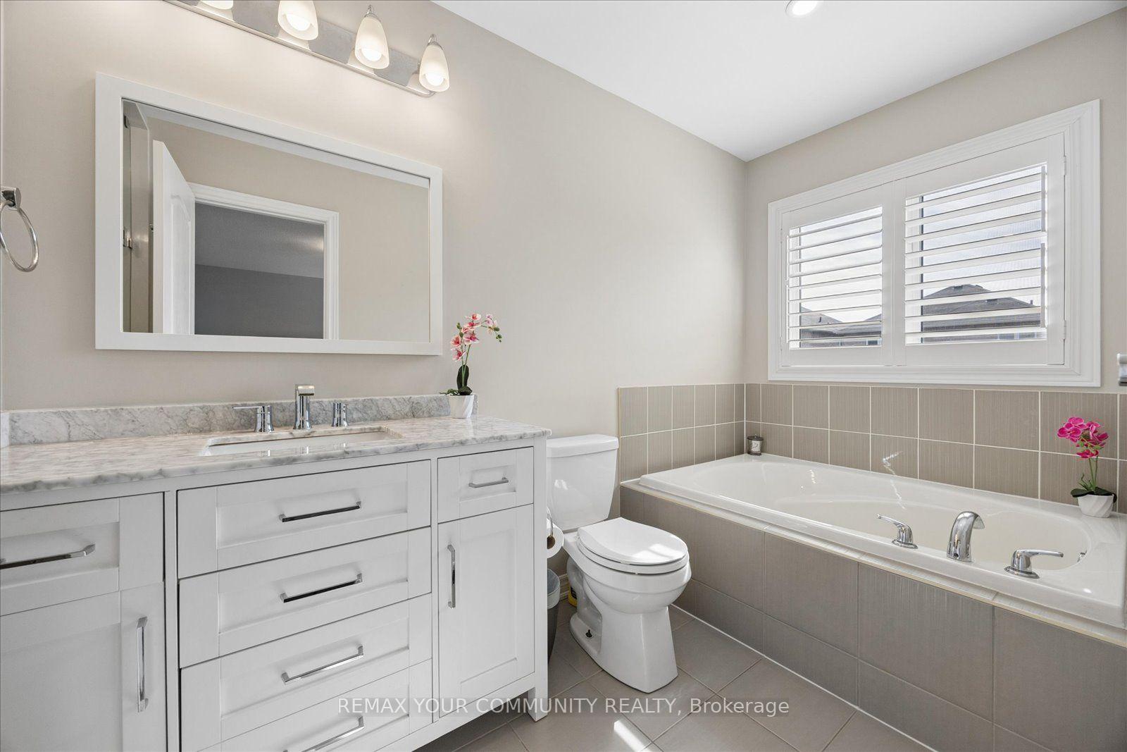 Photo 20 of 41 Lauderdale Drive, Vaughan, Patterson — HOMEH