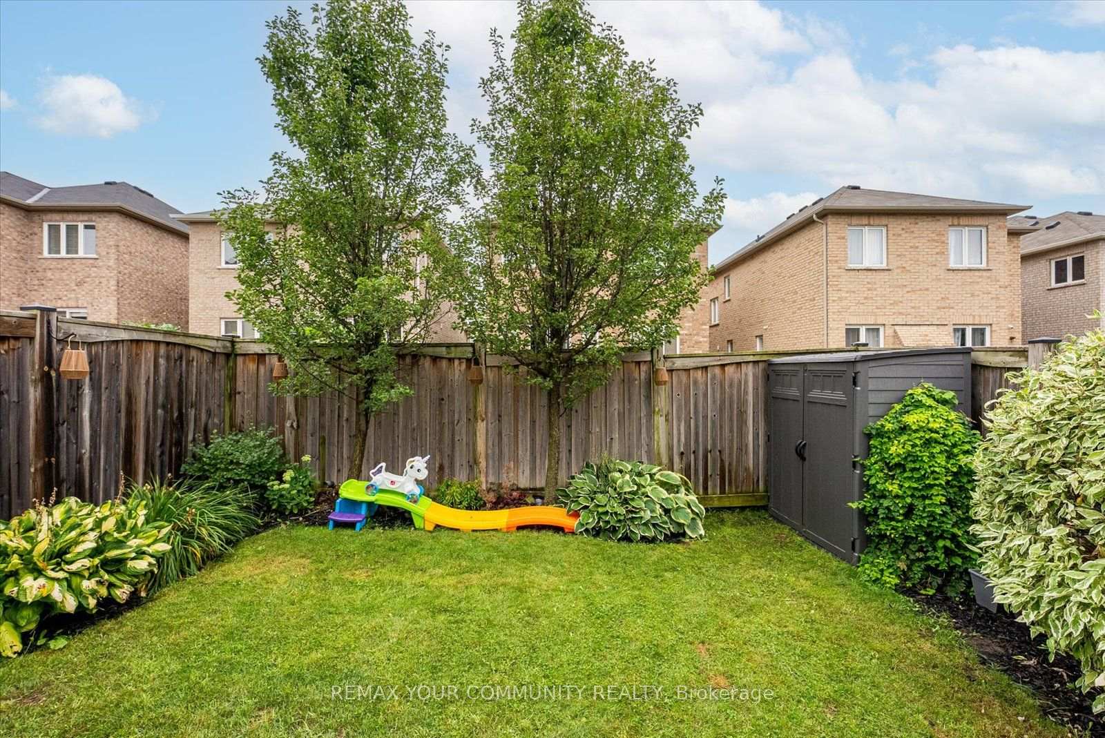 Photo 40 of 41 Lauderdale Drive, Vaughan, Patterson — HOMEH