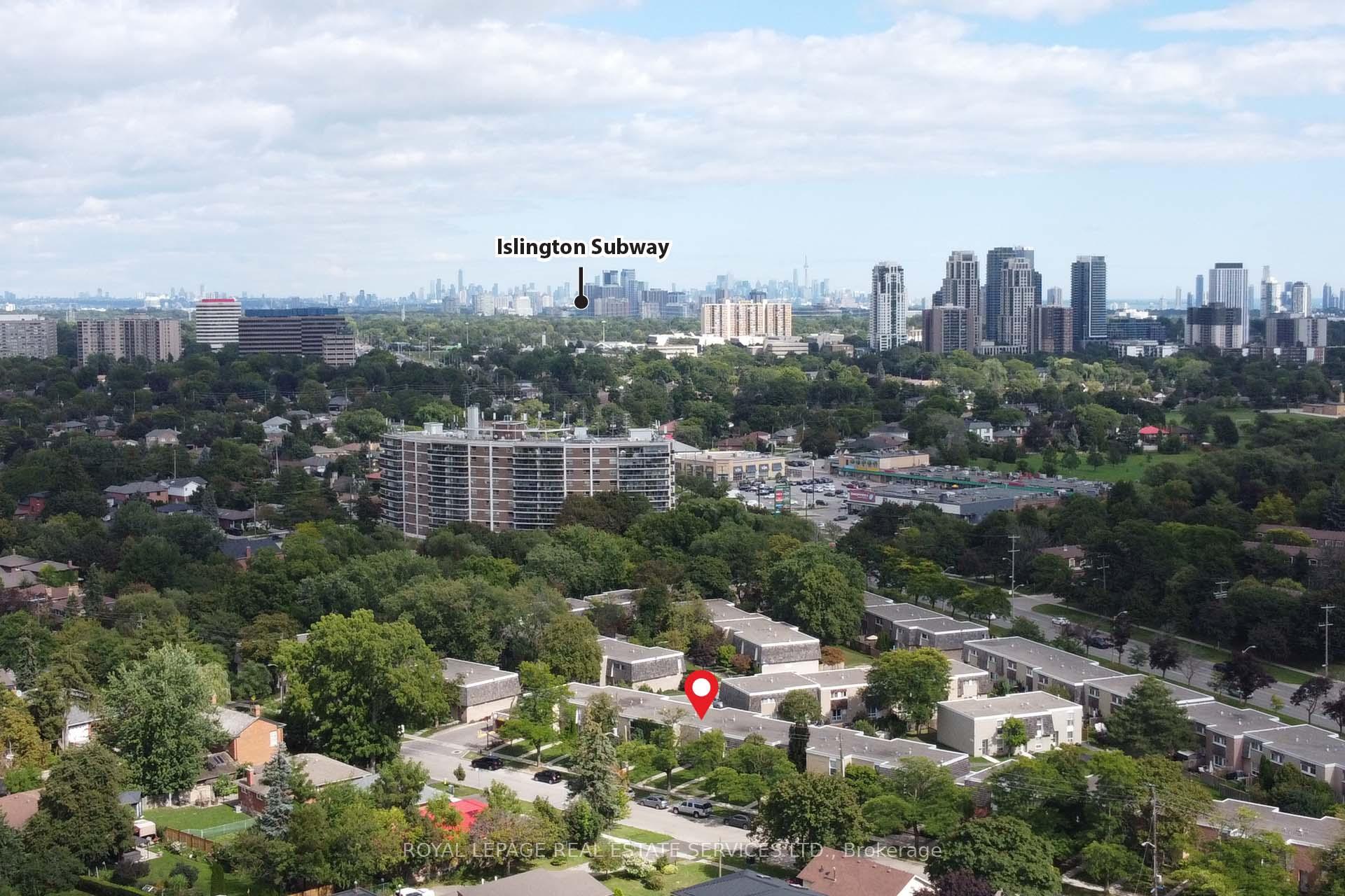Photo 16 of Unit 18, 71 Old Burnhamthorpe Road, Etobicoke, Markland Wood — HOMEH