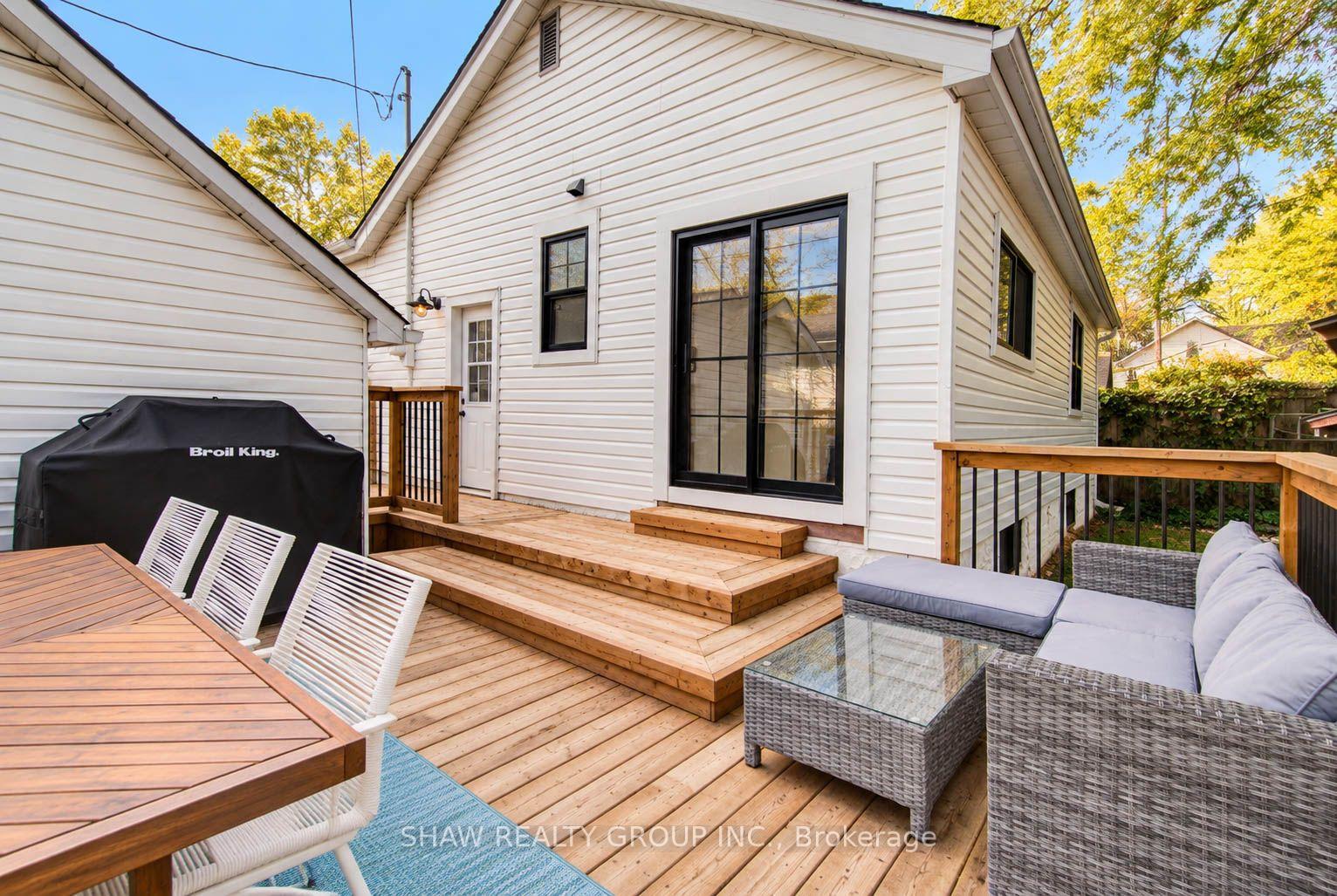 Photo 37 of 8 Peel Street, Hamilton, Cootes Paradise — HOMEH