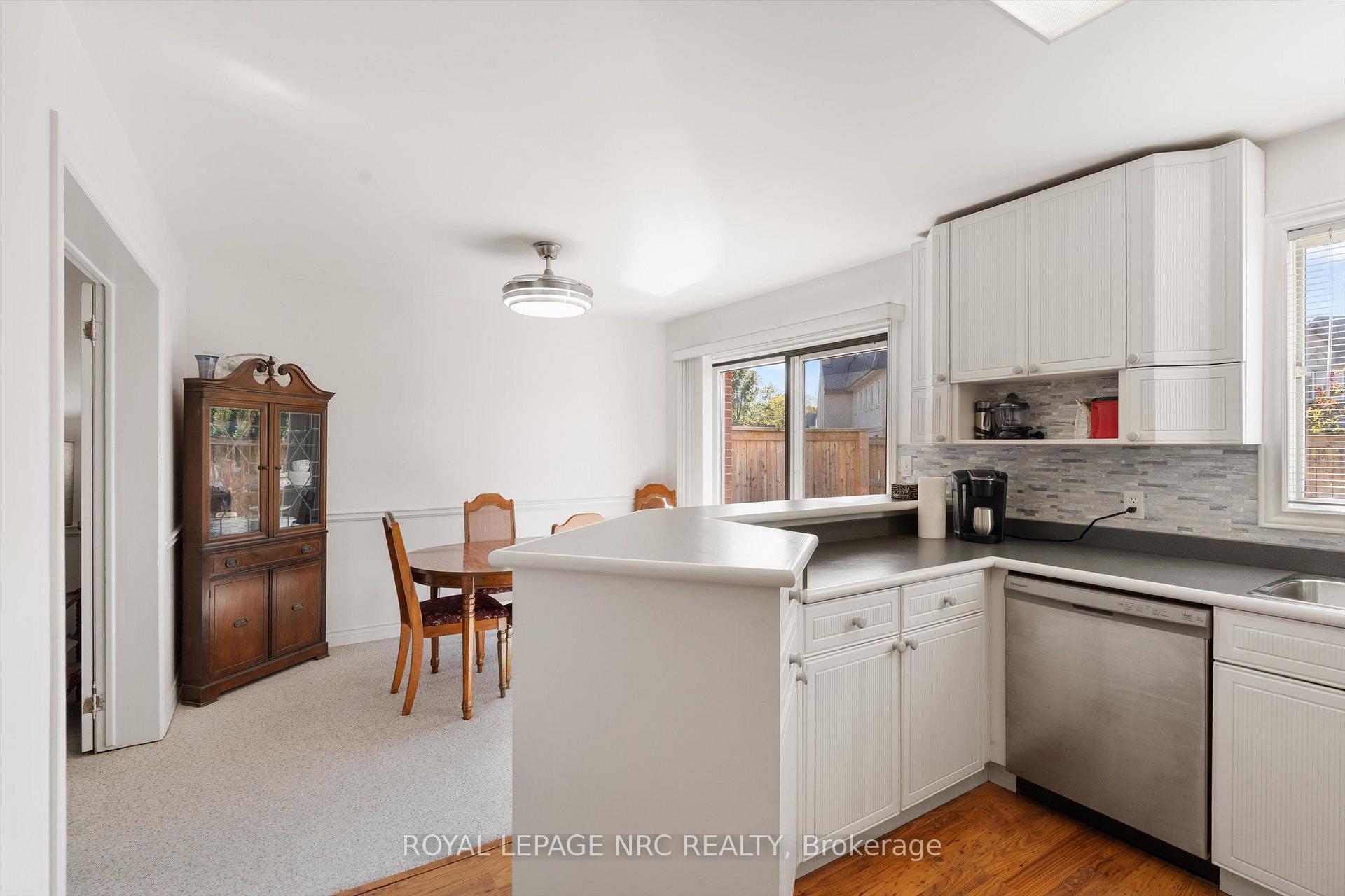 Photo 6 of Unit 13, 275 Pelham Road, St. Catharines, Rykert/Vansickle — HOMEH
