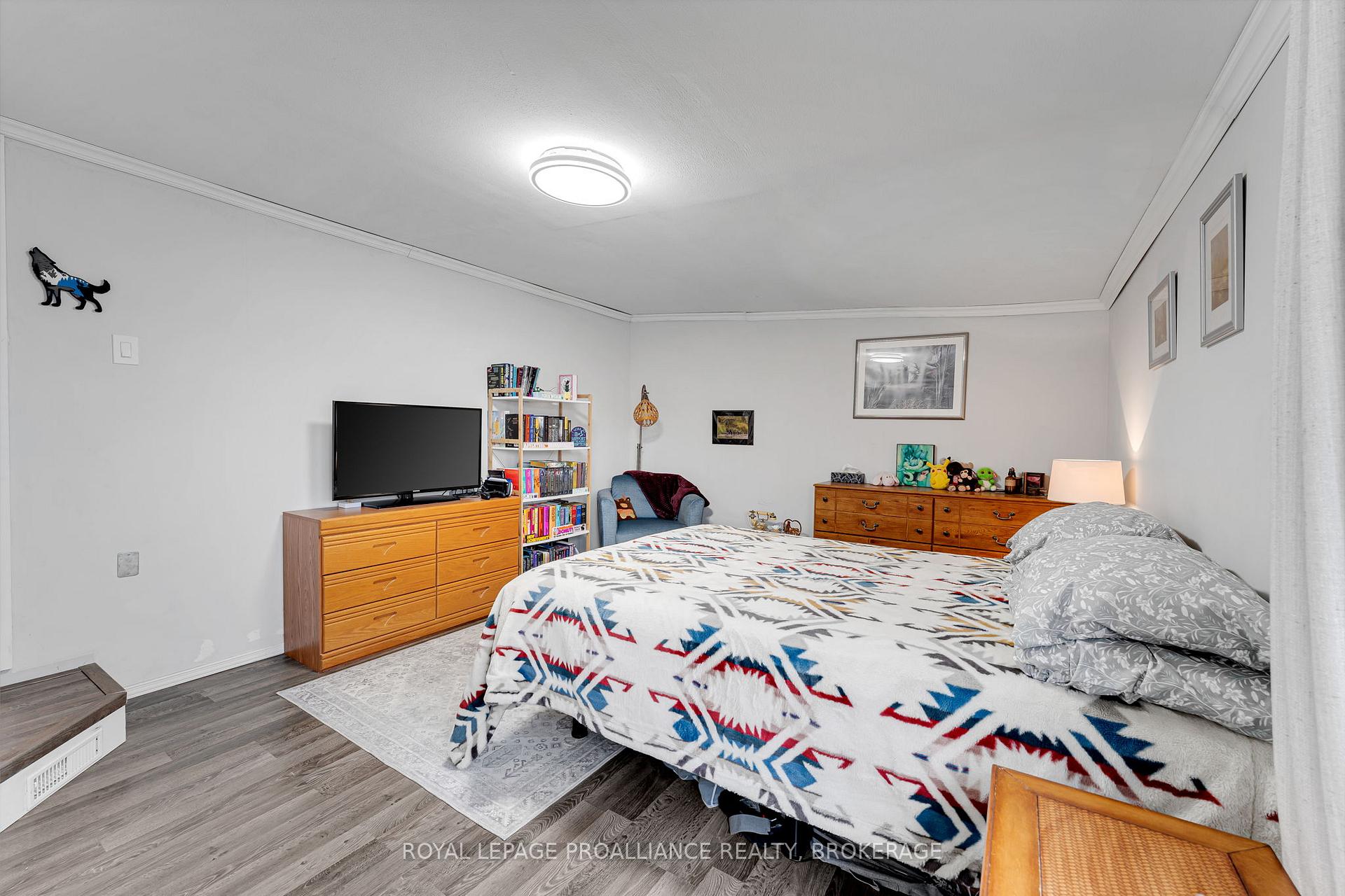 Photo 27 of 26 Kapyong Crescent, Kingston, Kingston East (Incl CFB Kingston) — HOMEH