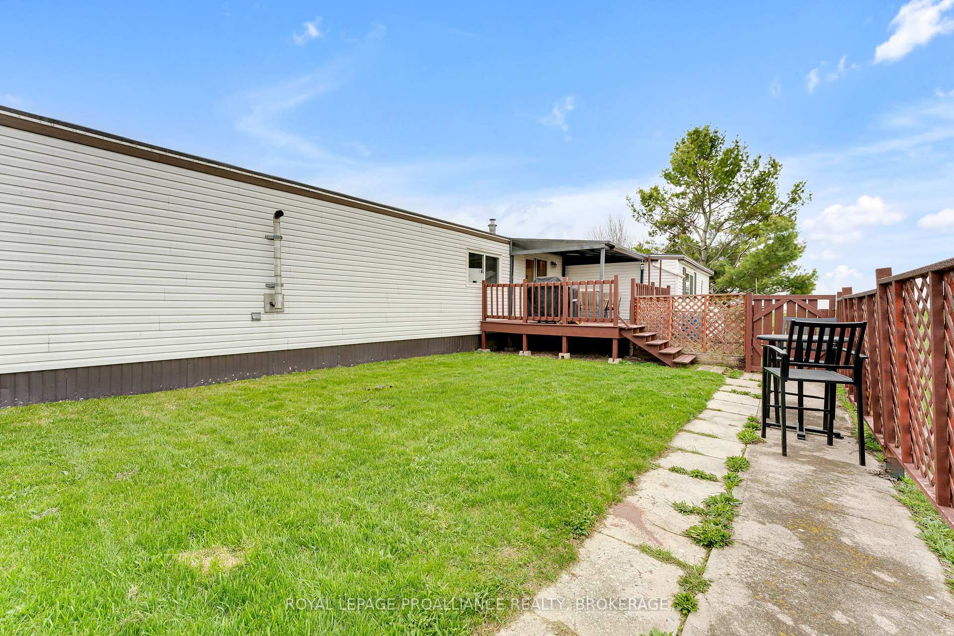 Photo 31 of 26 Kapyong Crescent, Kingston, Kingston East (Incl CFB Kingston) — HOMEH