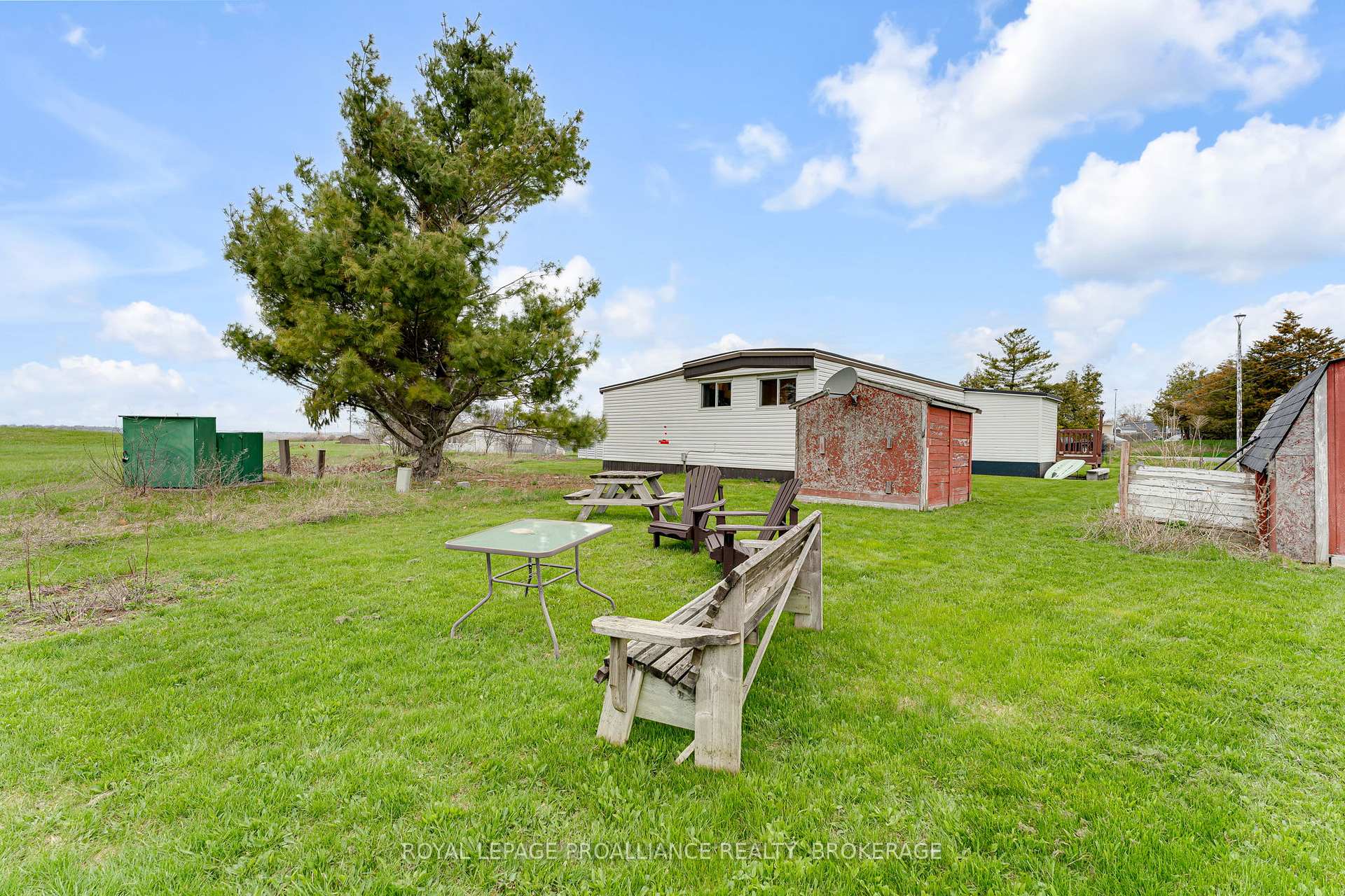 Photo 35 of 26 Kapyong Crescent, Kingston, Kingston East (Incl CFB Kingston) — HOMEH