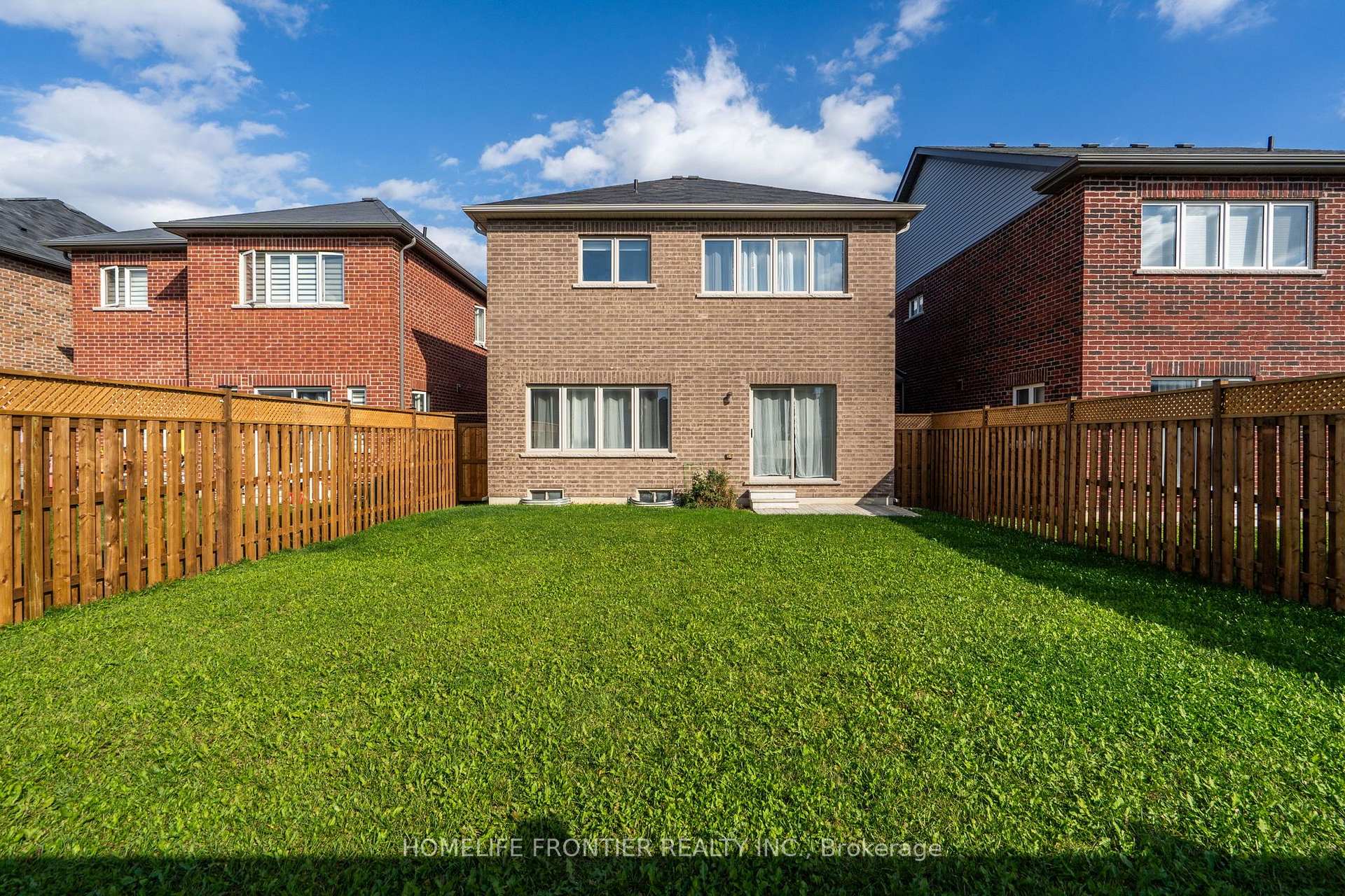Photo 41 of 1526 Farrow Crescent, Innisfil, Rural Innisfil — HOMEH