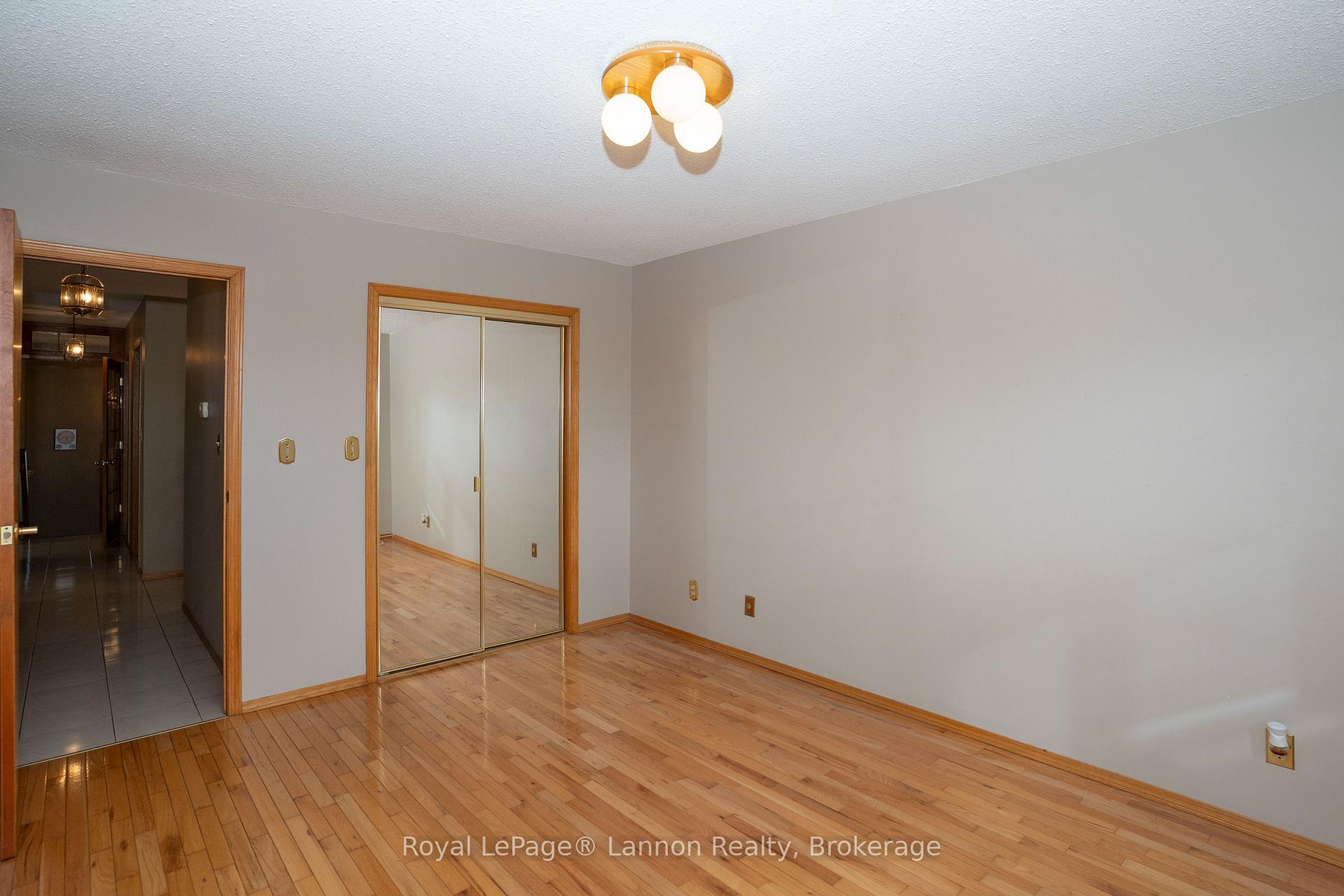 Photo 12 of 101 Suncrest Place, Thunder Bay, Dawson Heights — HOMEH