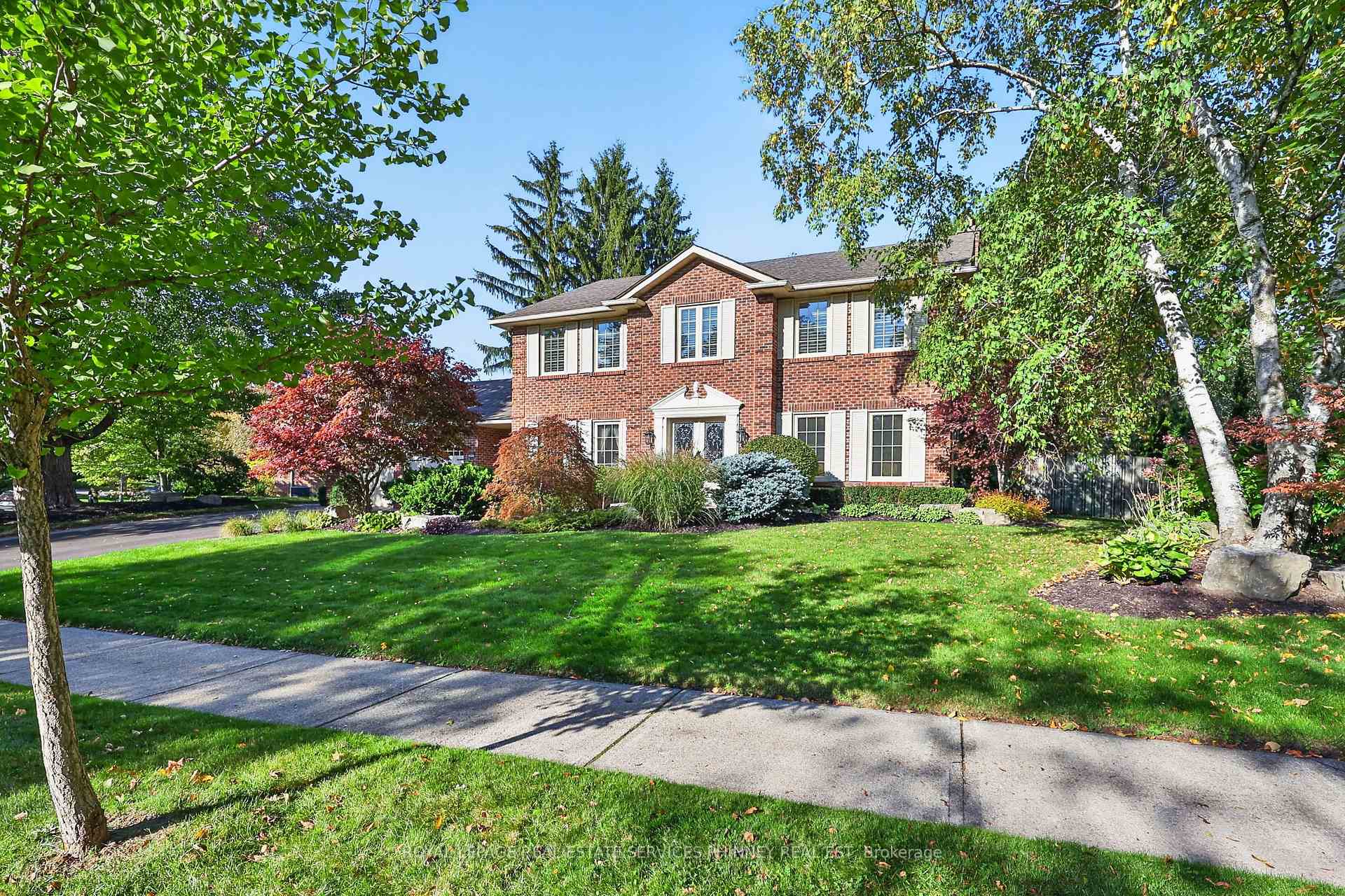 Photo 2 of 3453 Sawmill Valley Drive, Mississauga, Erin Mills — HOMEH