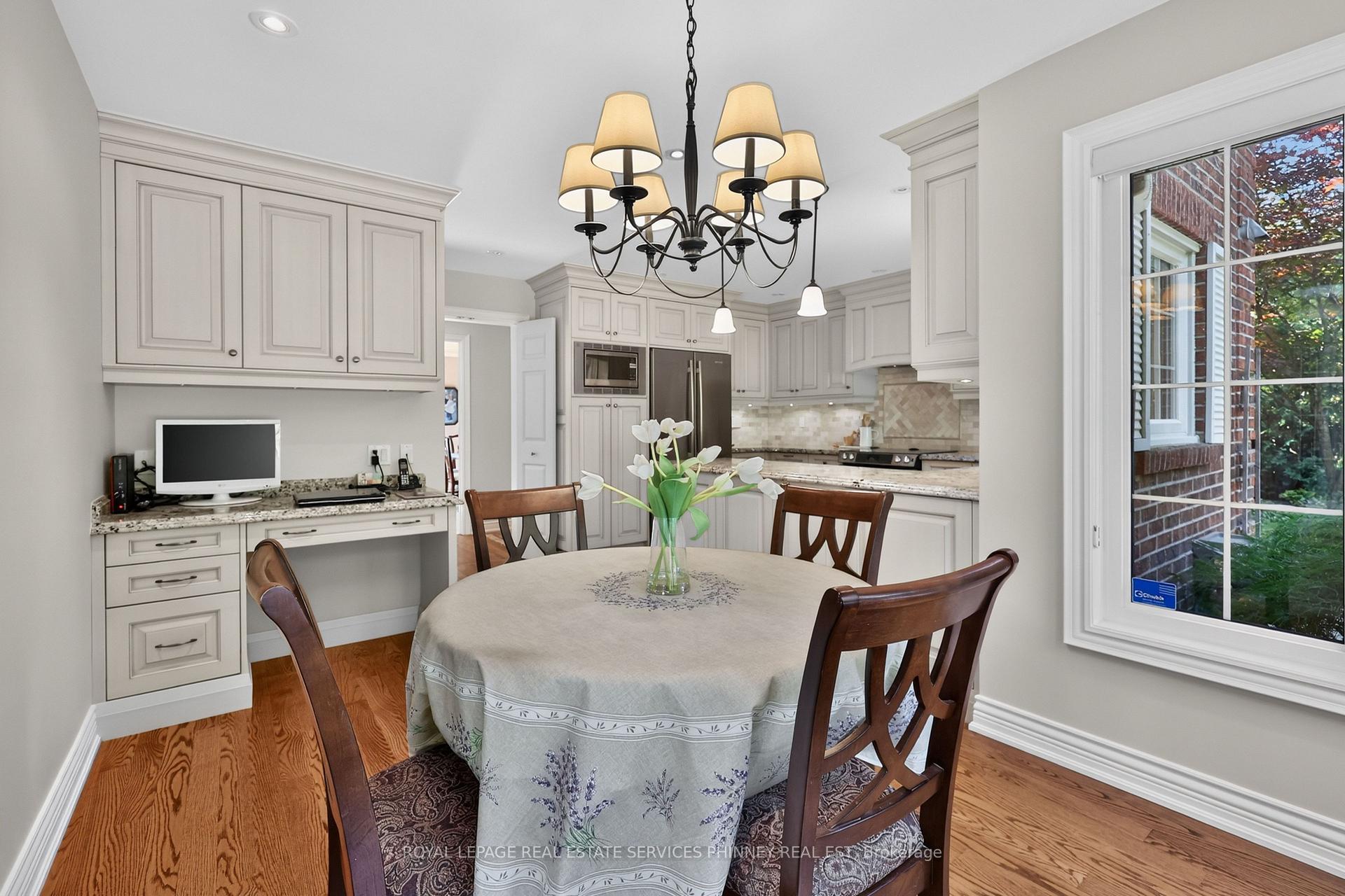 Photo 14 of 3453 Sawmill Valley Drive, Mississauga, Erin Mills — HOMEH