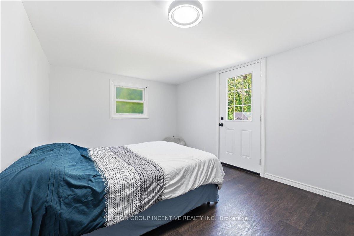Photo 11 of 107 Park Street, Tay, Victoria Harbour — HOMEH
