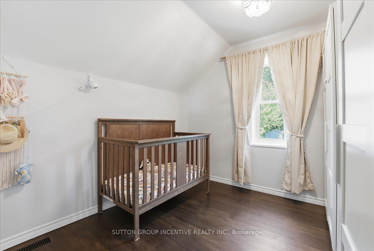 Photo 15 of 107 Park Street, Tay, Victoria Harbour — HOMEH