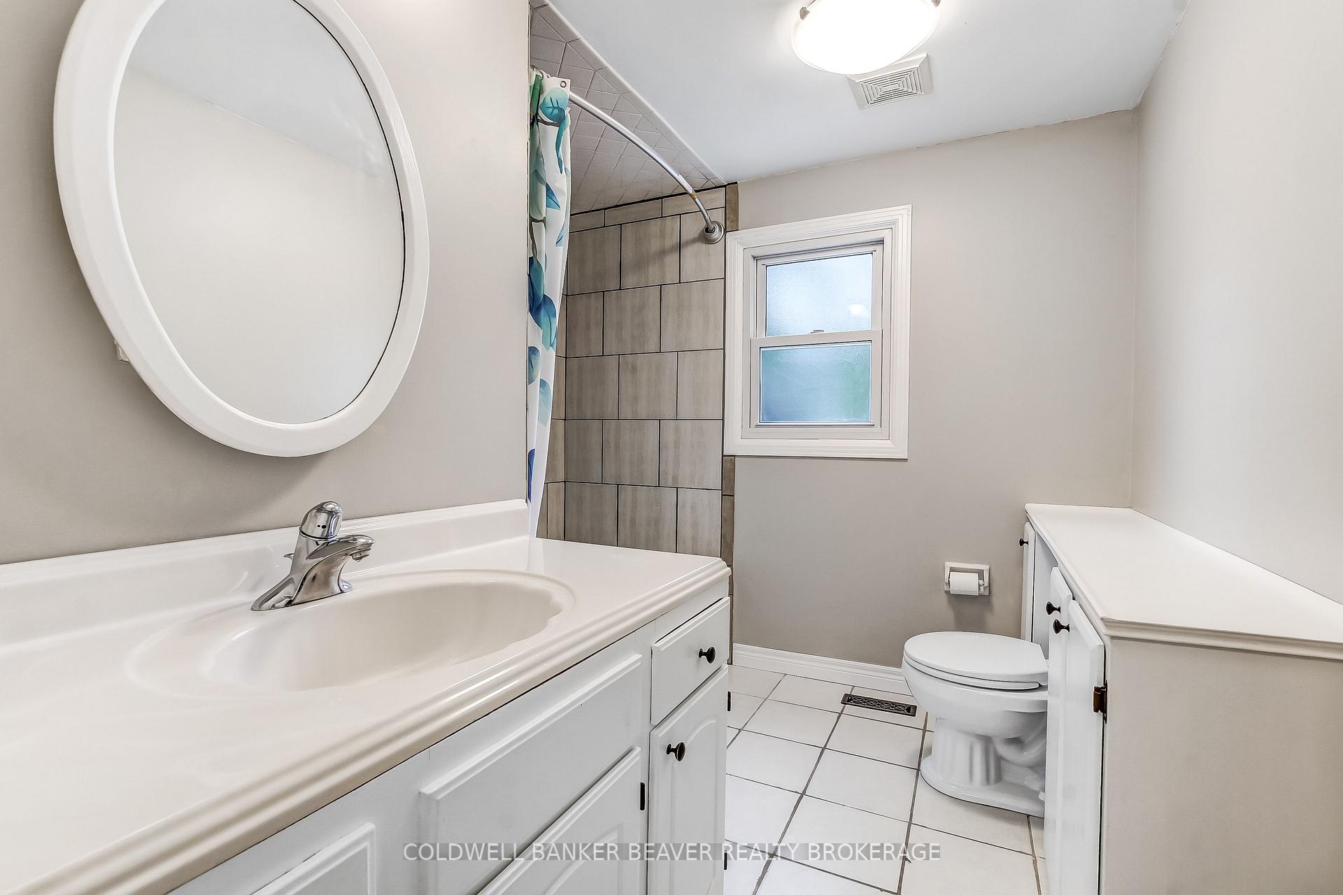 Photo 17 of 39 South Edgeware Road, St. Thomas — HOMEH