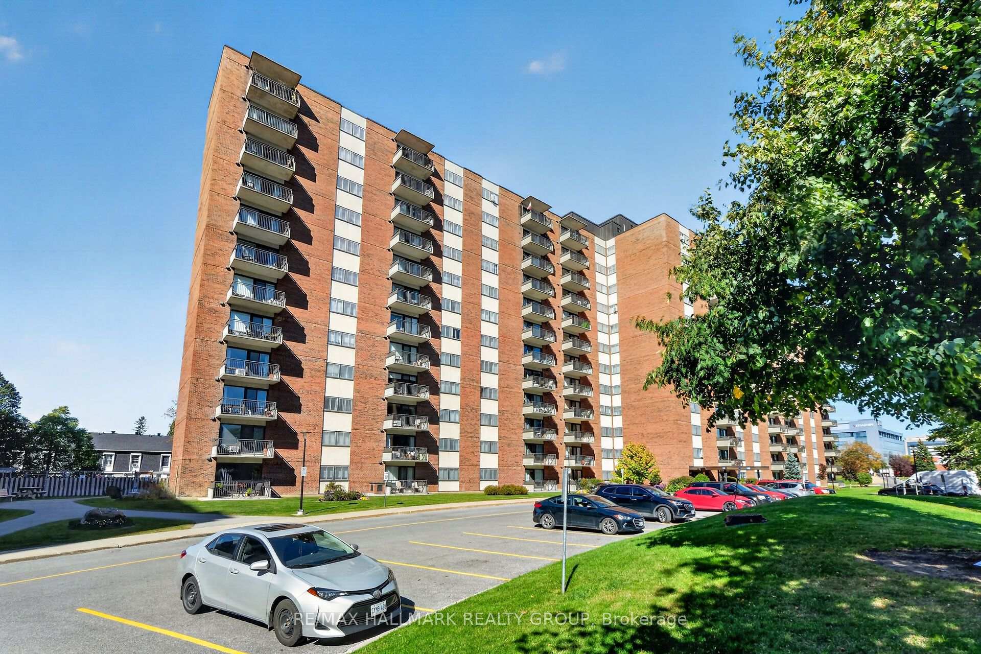 Photo 2 of Unit 114, 1485 Baseline Road, Ottawa, Copeland Park — HOMEH