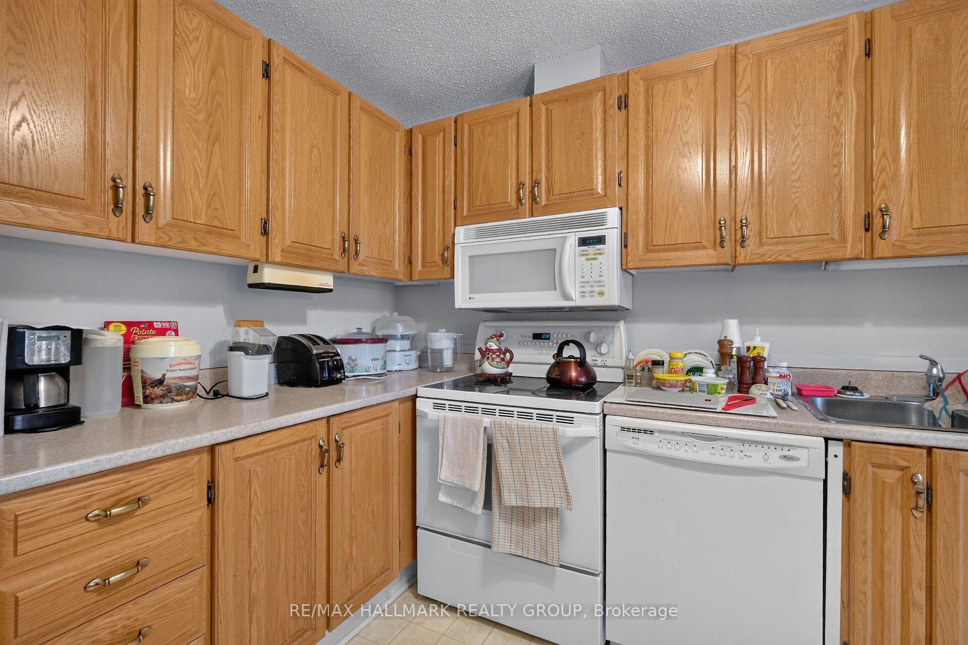 Photo 23 of Unit 114, 1485 Baseline Road, Ottawa, Copeland Park — HOMEH